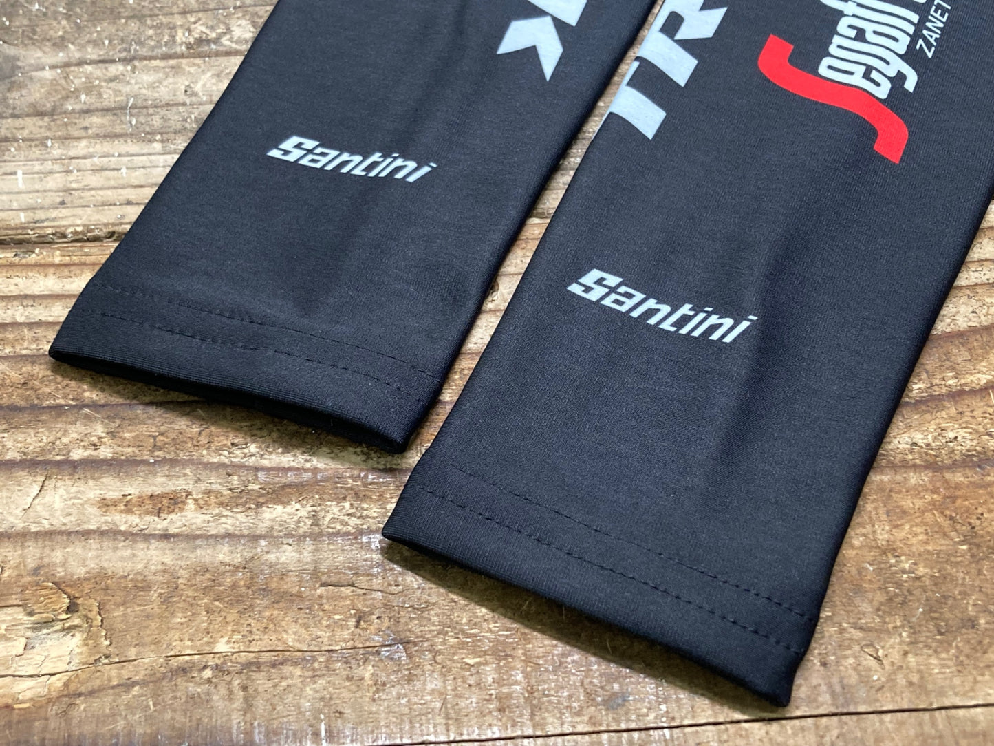 IT228 サンティーニ Santini アームウォーマー 黒 XS-S 未使用品