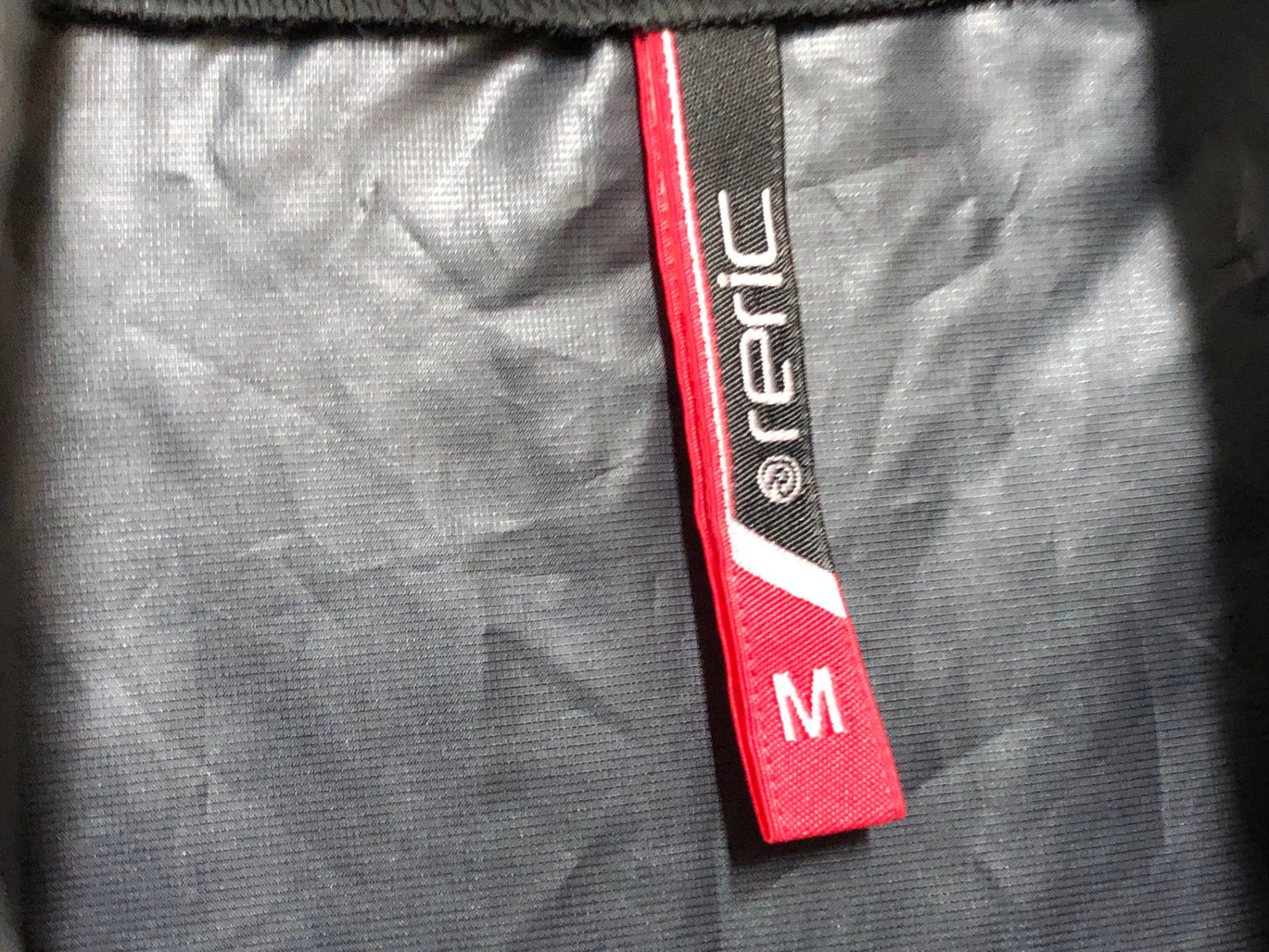IP212 レリック reric 長袖ウィンドブレーカー M 黒 ※動物の毛