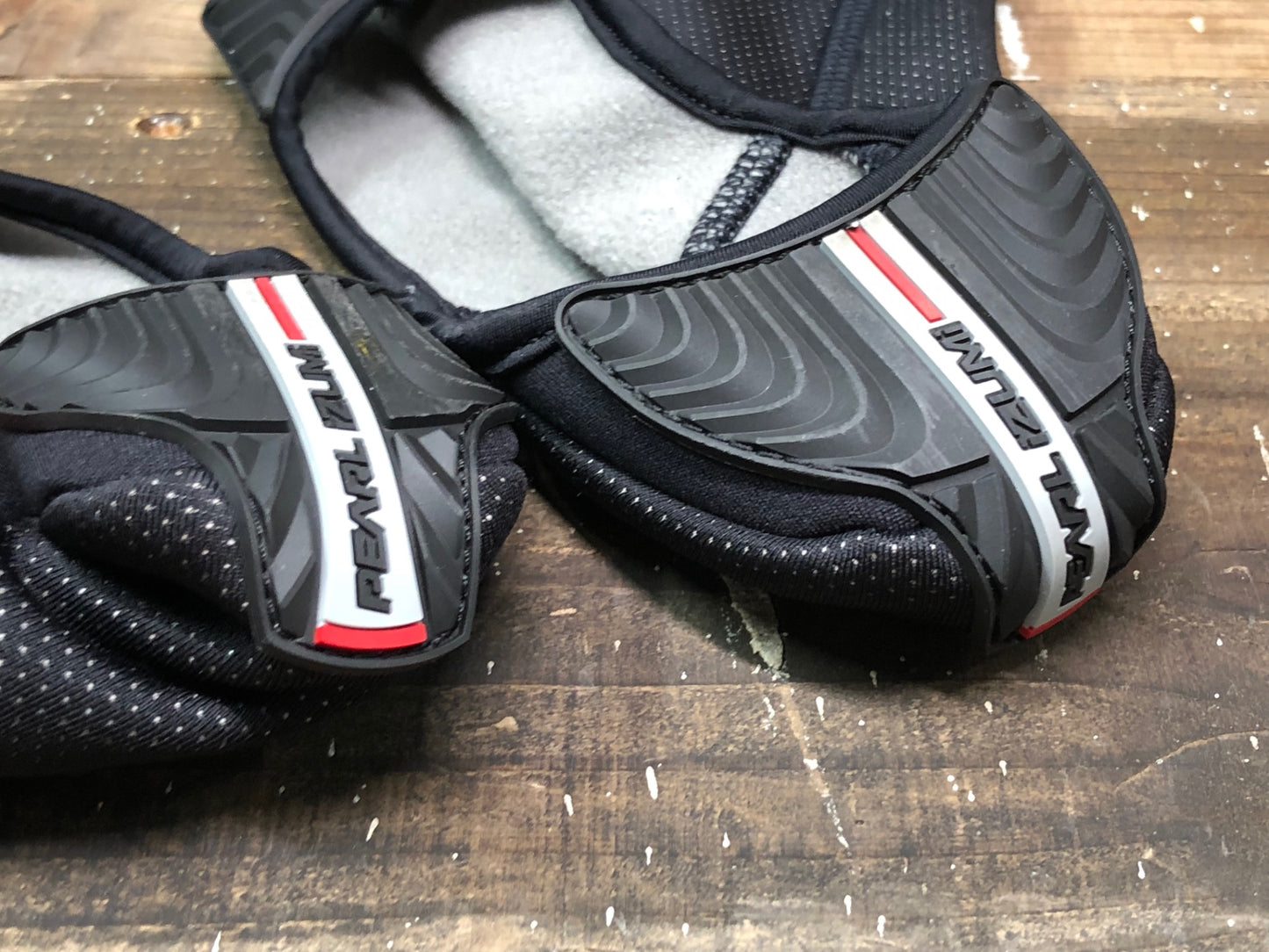 IP603 パールイズミ PEARL iZUMi シューズカバー 黒 L 裏起毛 WIND BREAK