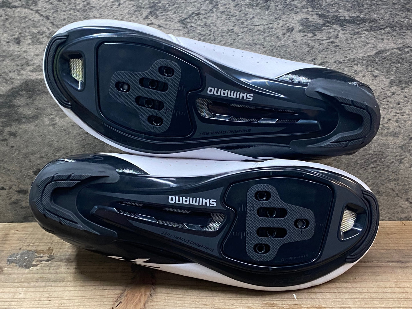 IP486 シマノ SHIMANO TR5 SH-TR500 ビンディングシューズ 白 EU40 SPD-SL ※新品未使用