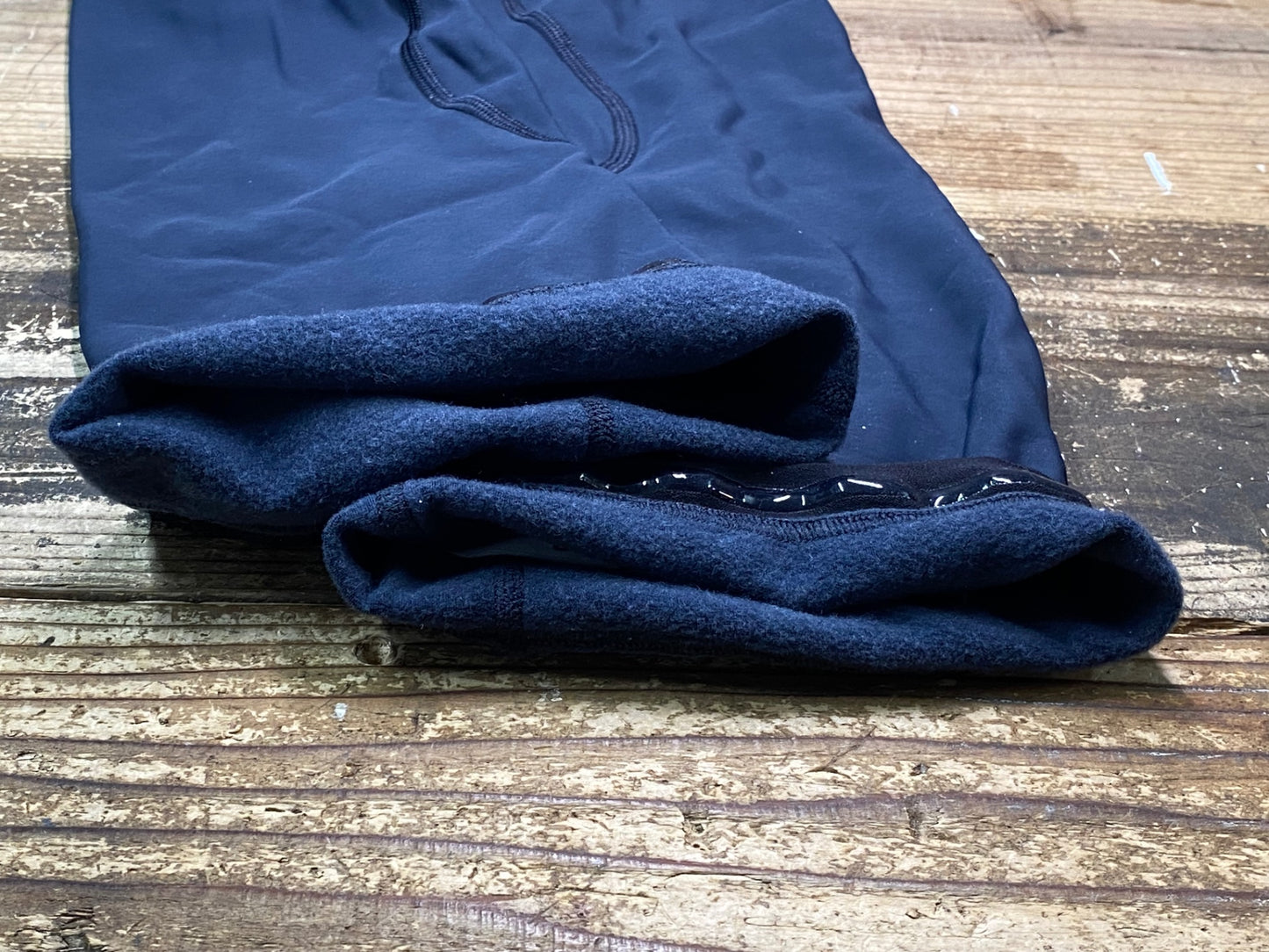 IY996 カステリ CASTELLI ニーウォーマー グレー M 裏起毛