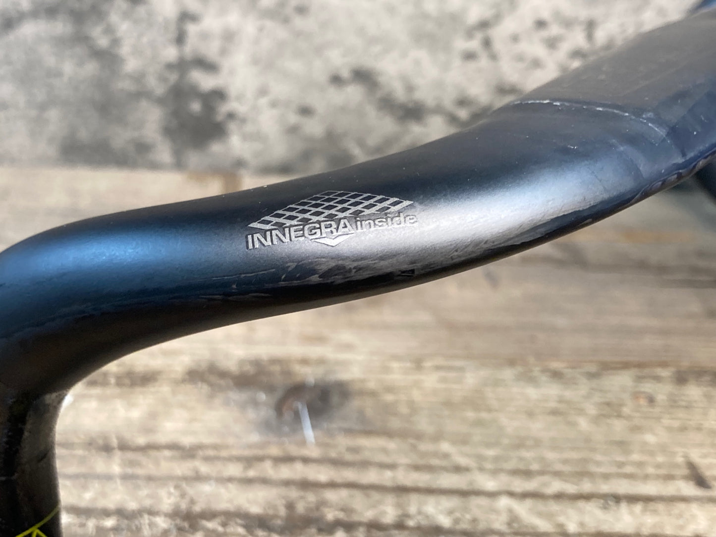 JB255 シマノ プロ SHIMANO PRO VIBE AERO CARBON SUPERLIGHT カーボン ドロップハンドル Φ31.8 エンドC-C400mm