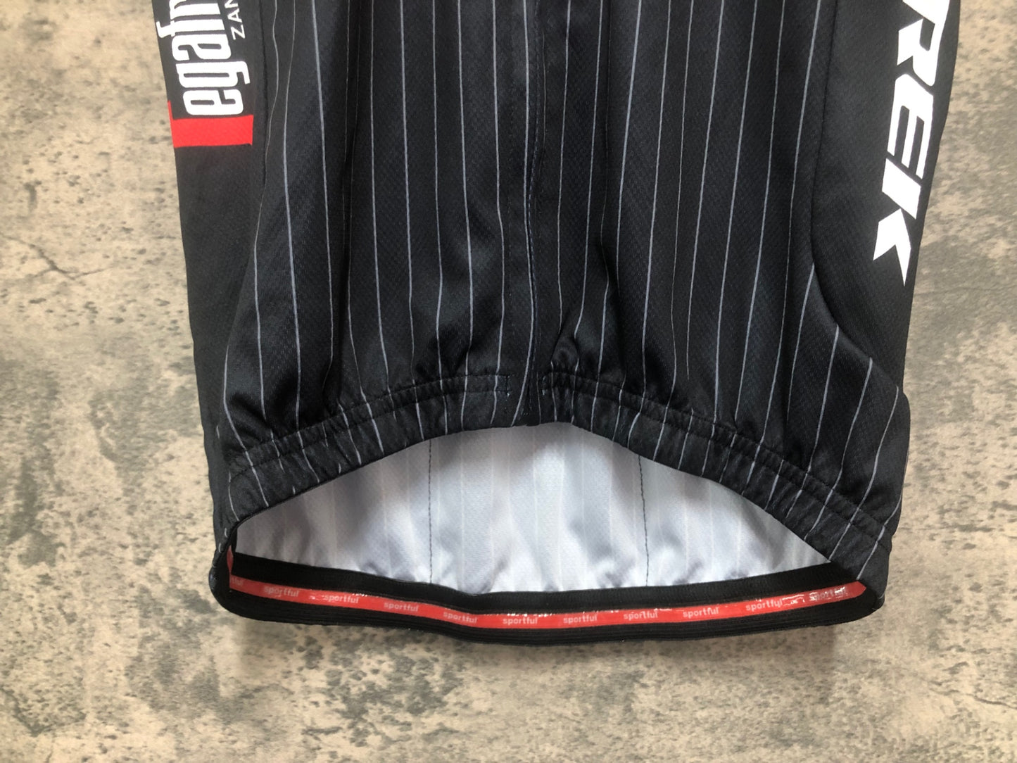 IY167 スポーツフル sportful 半袖 サイクルジャージ 黒 赤 XS Segafredo ZANETTI