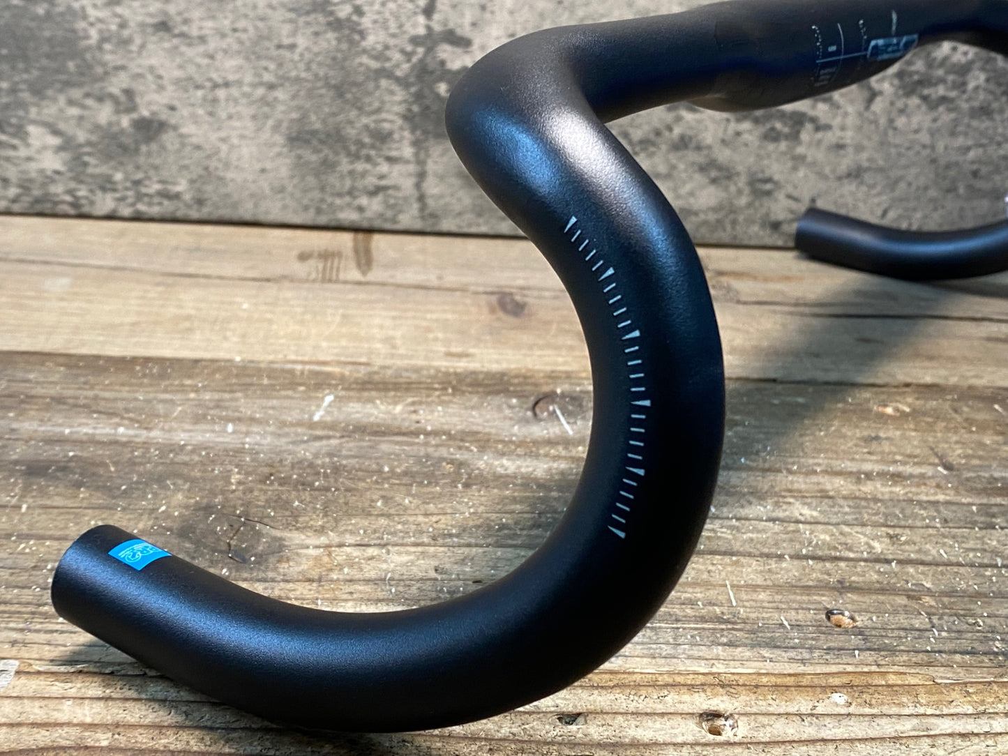 IR480 シマノ SHIMANO PRO DISCOVER アルミ ドロップハンドル 黒 ブラケットC-C400mm Φ31.8