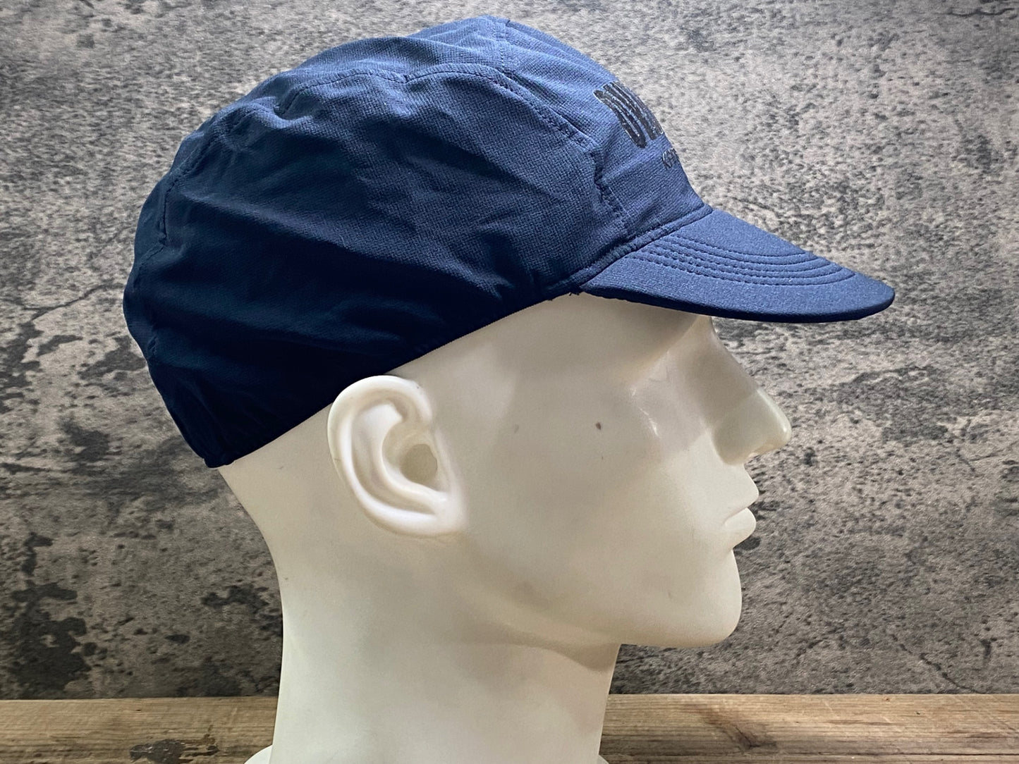 JD125 カペルミュール KAPELMUUR OVERCOME キャップ 黒 ワンサイズ