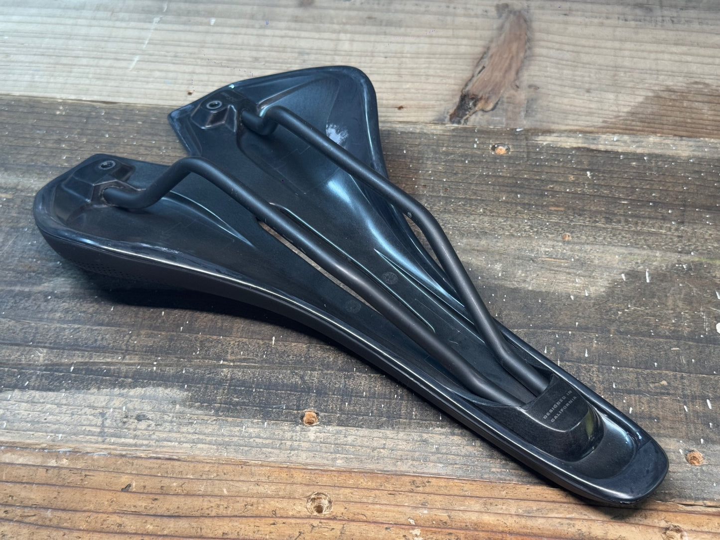 IP415 スペシャライズド SPECIALIZED Toupe サドル 黒 155mm Hollow Ti