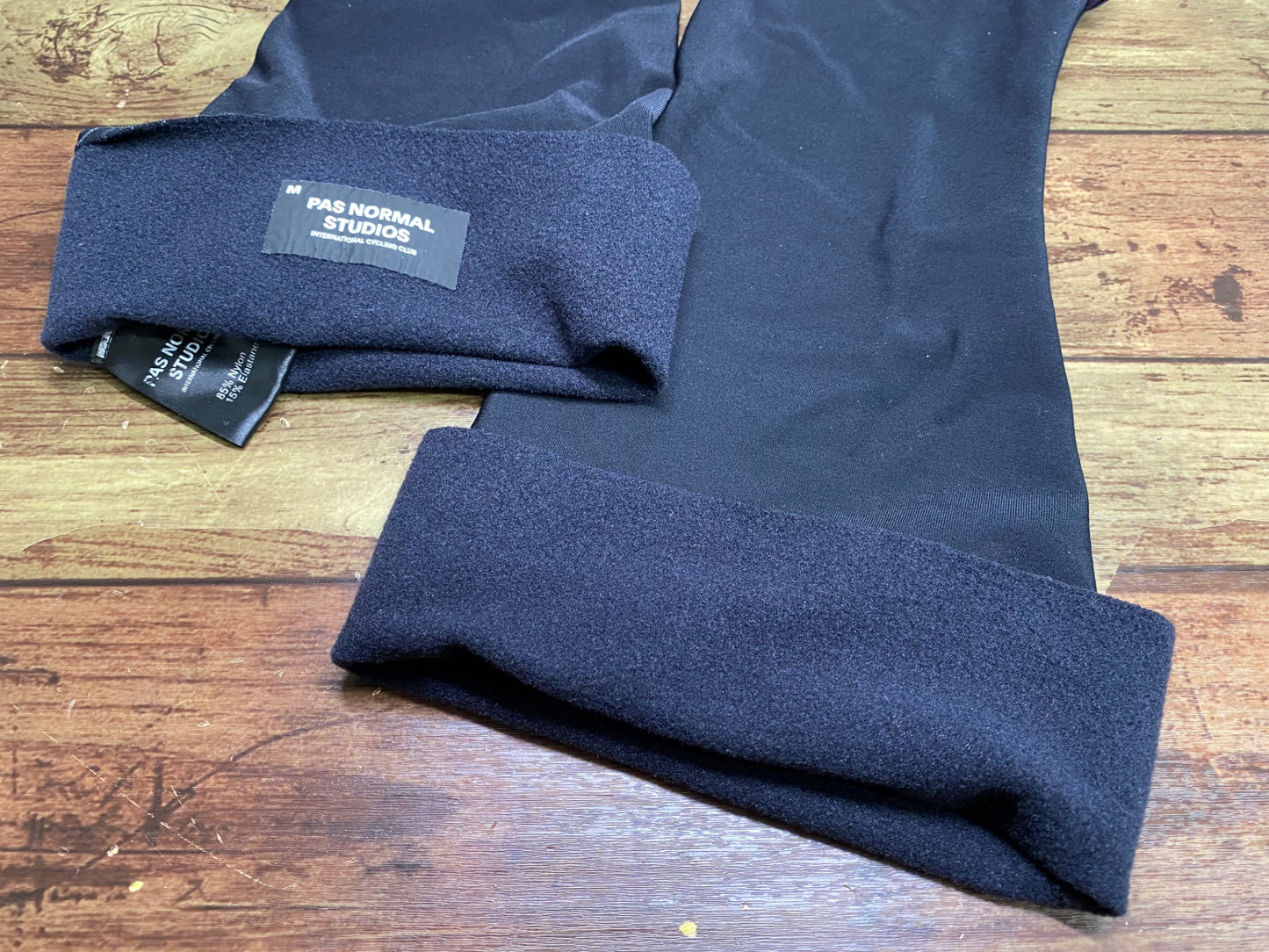 IY505 パスノーマルスタジオ PAS NORMAL STUDIOS ニーウォーマー Knee Warmers 黒 M