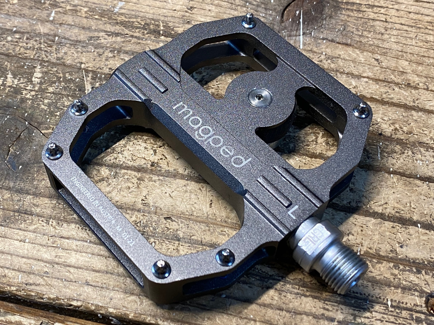 IX905 マグペド MAGPED ビンディングペダル 黒