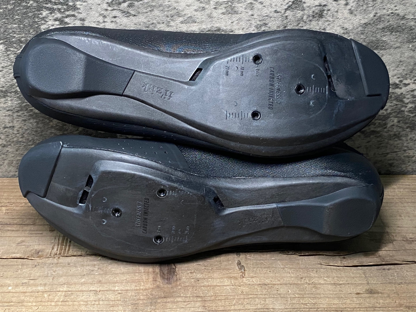 IX026 フィジーク fizik テンポ TEMPO CUVER R4 ビンディングシューズ SPD-SL ブラック EU41