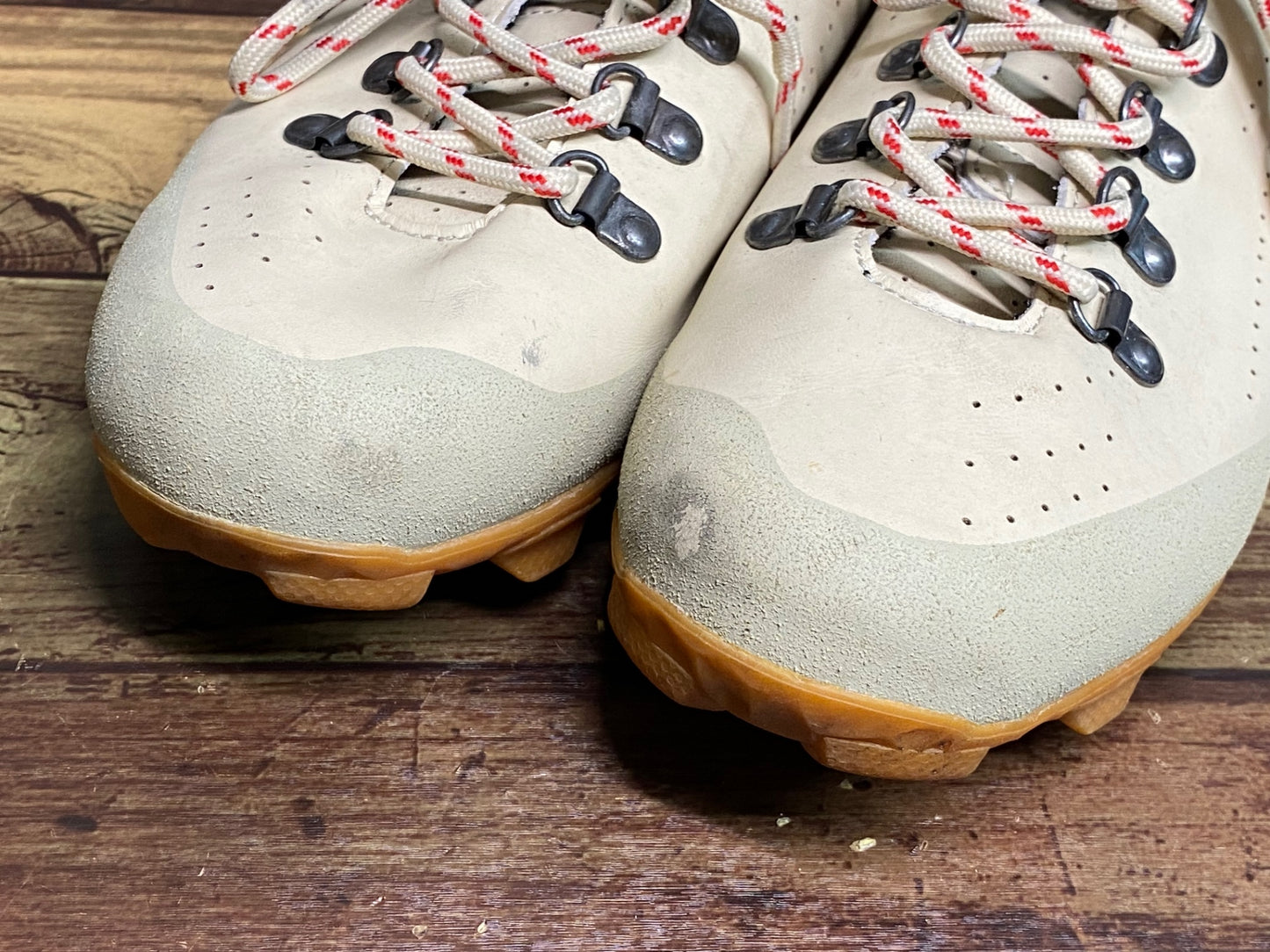 IZ943 カフェドシクリステ cafe du cycliste GRAVEL SHOES ビンディングシューズ SPD EU41 クリーム