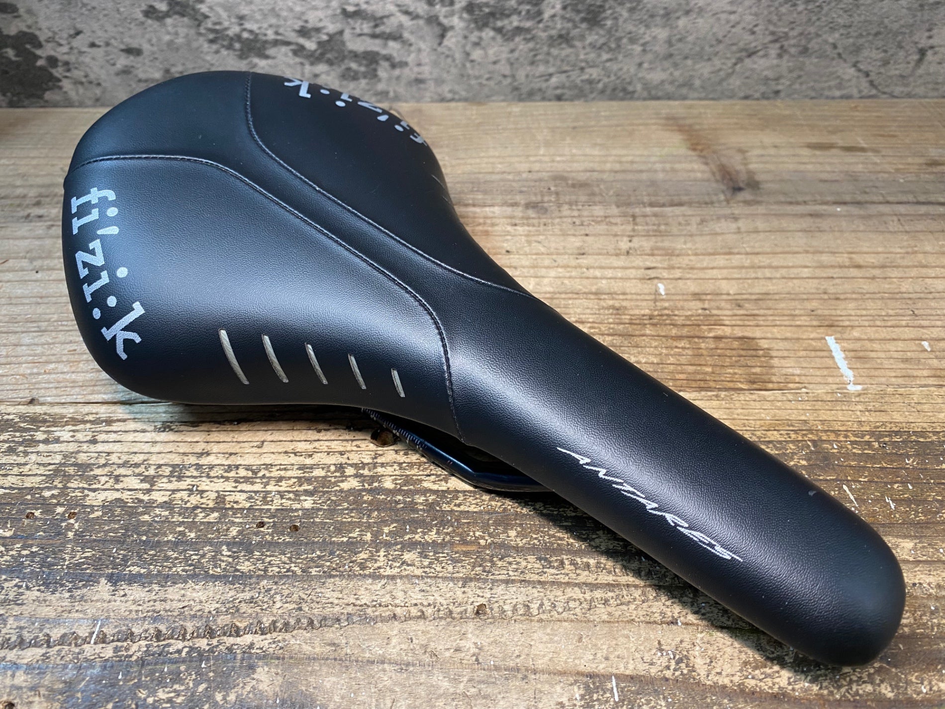 Fizik Antares R7 143x270mm Alloy Rail Bicycle Saddle (Black