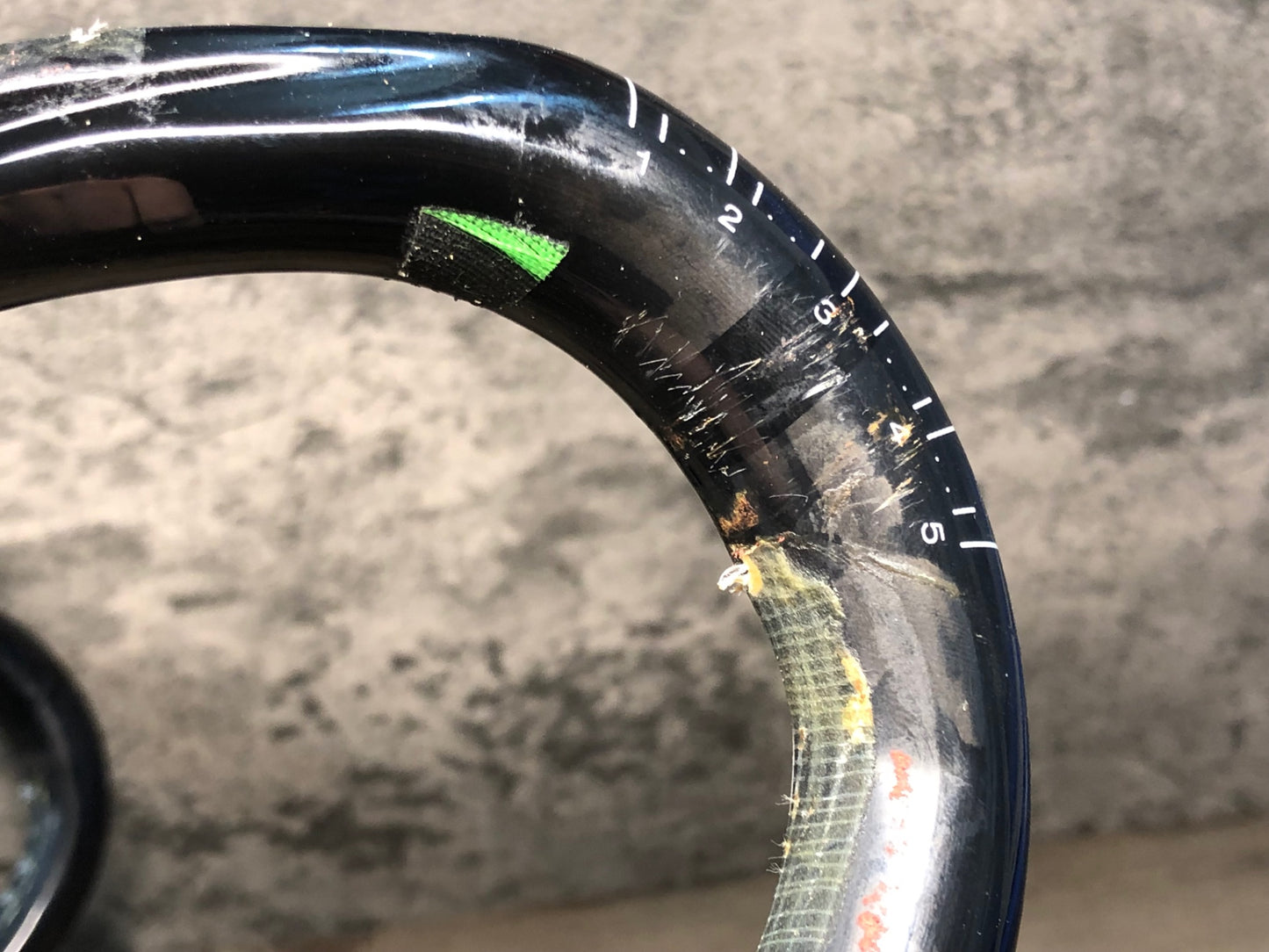 IU662 ボントレガー BONTRAGER ISO ZONE VR-C カーボン ドロップハンドル Φ31.8mm ブラケットC-C400mm
