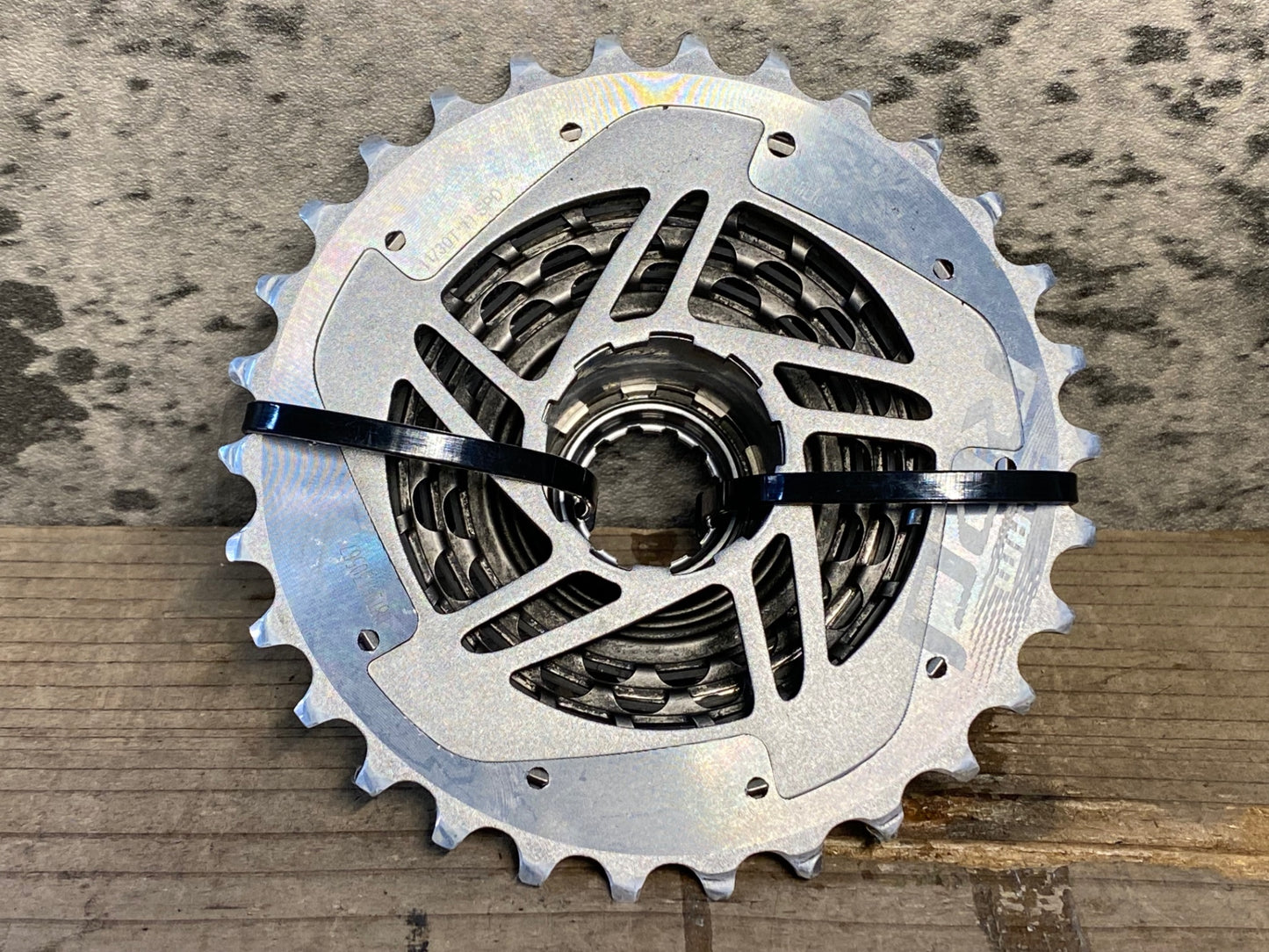 IQ913 スラム SRAM レッド RED XG1190 スプロケット 11-30T 11S