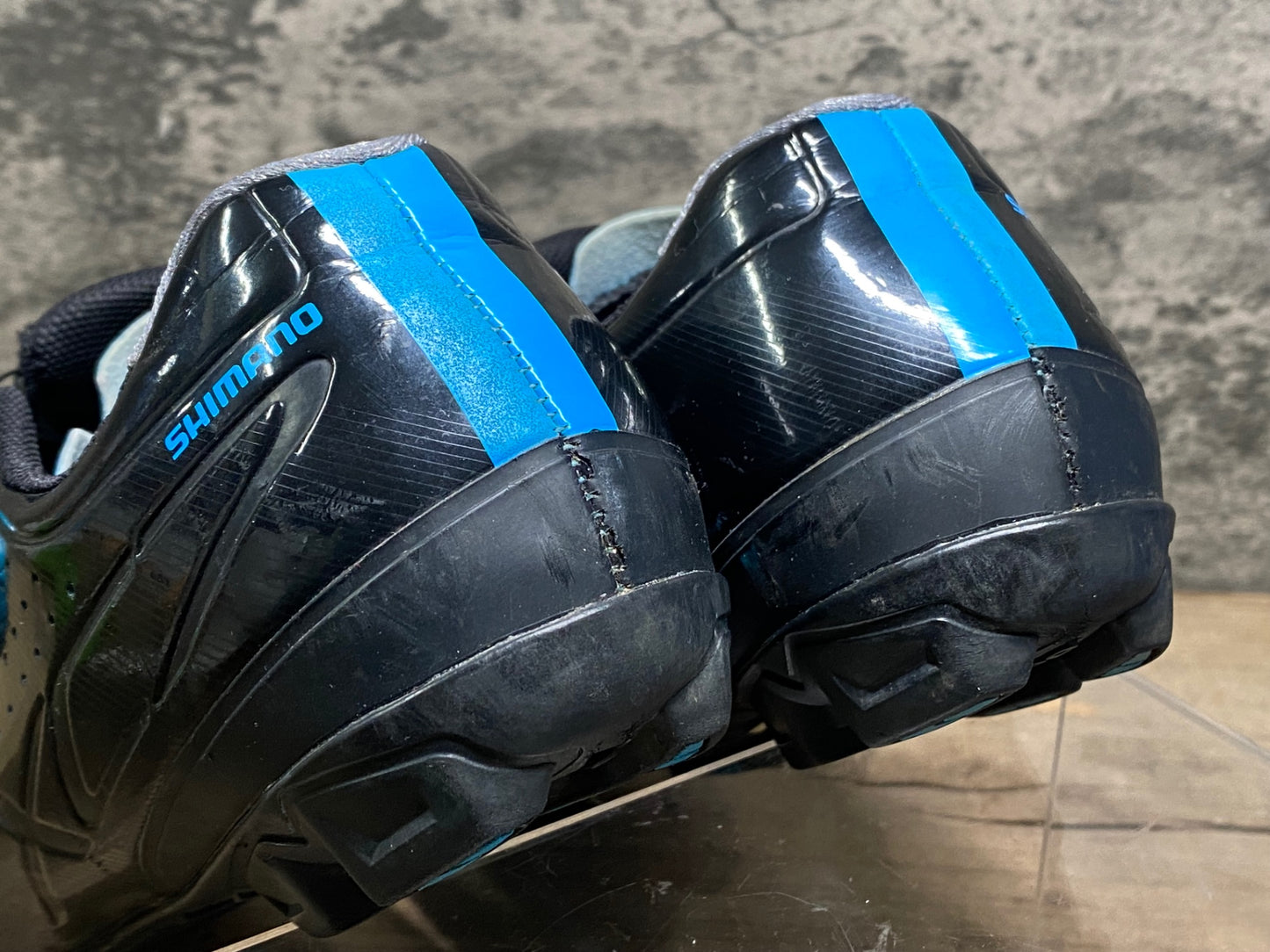 IW997 シマノ SHIMANO SH-XC700-E L ビンディングシューズ SPD EU42E ワイド ブラック
