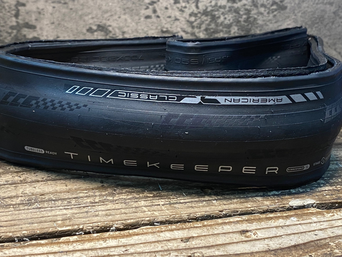 IR404 アメリカンクラシック AMERICAN CLASSIC TIMEKEEPER ULTRALIGHT ROAD TIRE クリンチャータイヤ 700x28c 茶