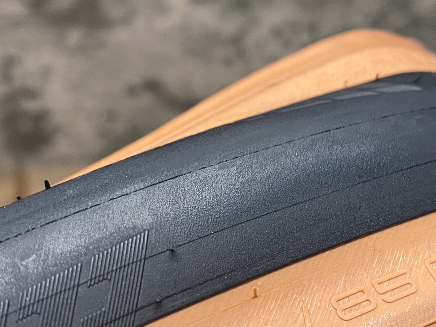 IR401 アメリカンクラシック AMERICAN CLASSIC TIMEKEEPER ULTRALIGHT ROAD TIRE クリンチャータイヤ 700x28c 茶
