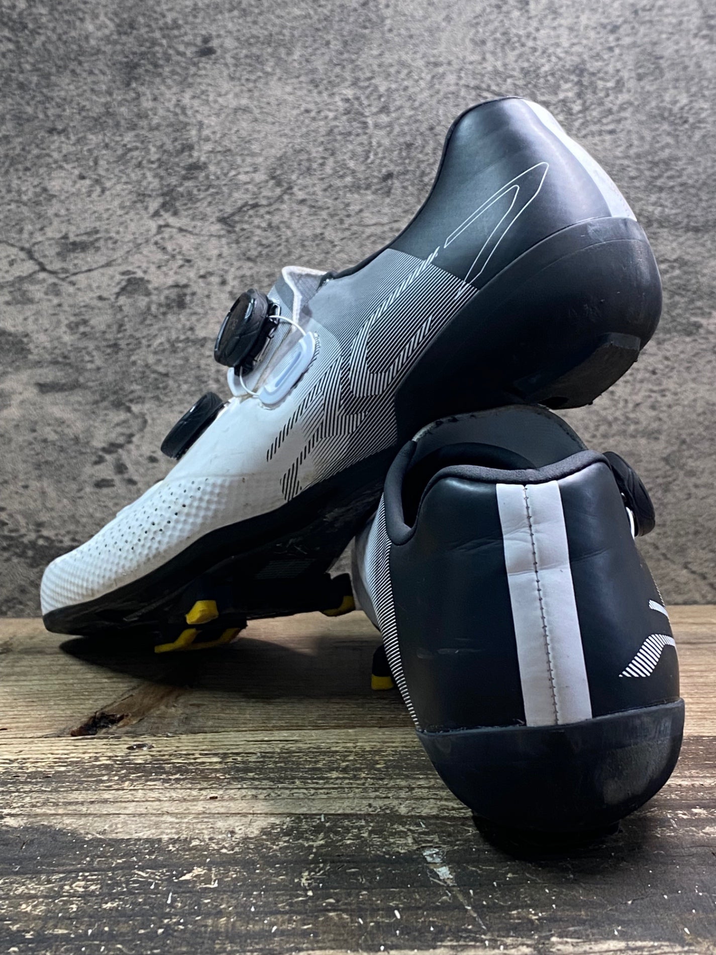 IZ398 シマノ SHIMANO RC7 SHRC702M W01 S ビンディングシューズ SPD-SL BOA EU46 白黒