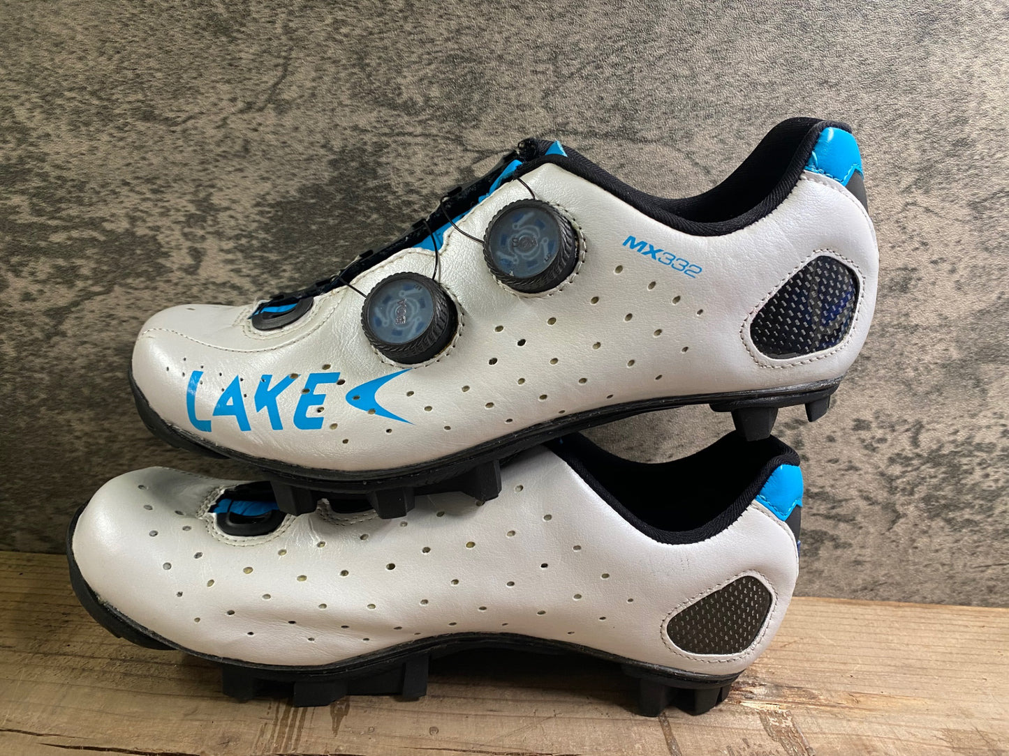 IO453 レイク LAKE MX332 ビンディングシューズ SPD-SL EU40 白