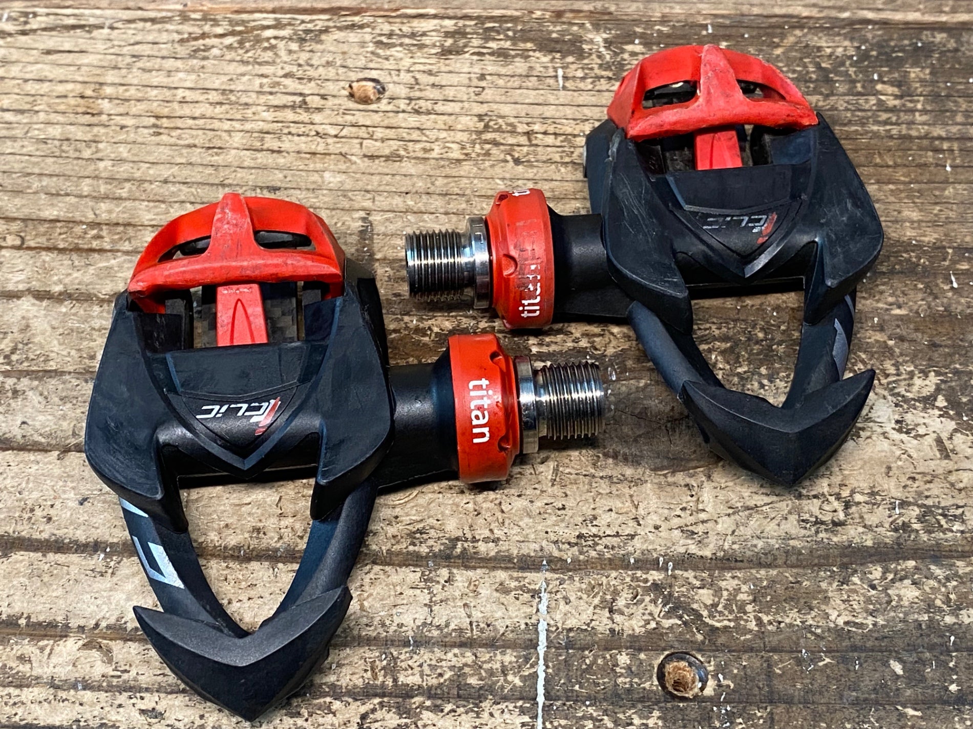 JA307 タイム TIME CARBO FLEX ビンディングペダル 黒 赤 チタン