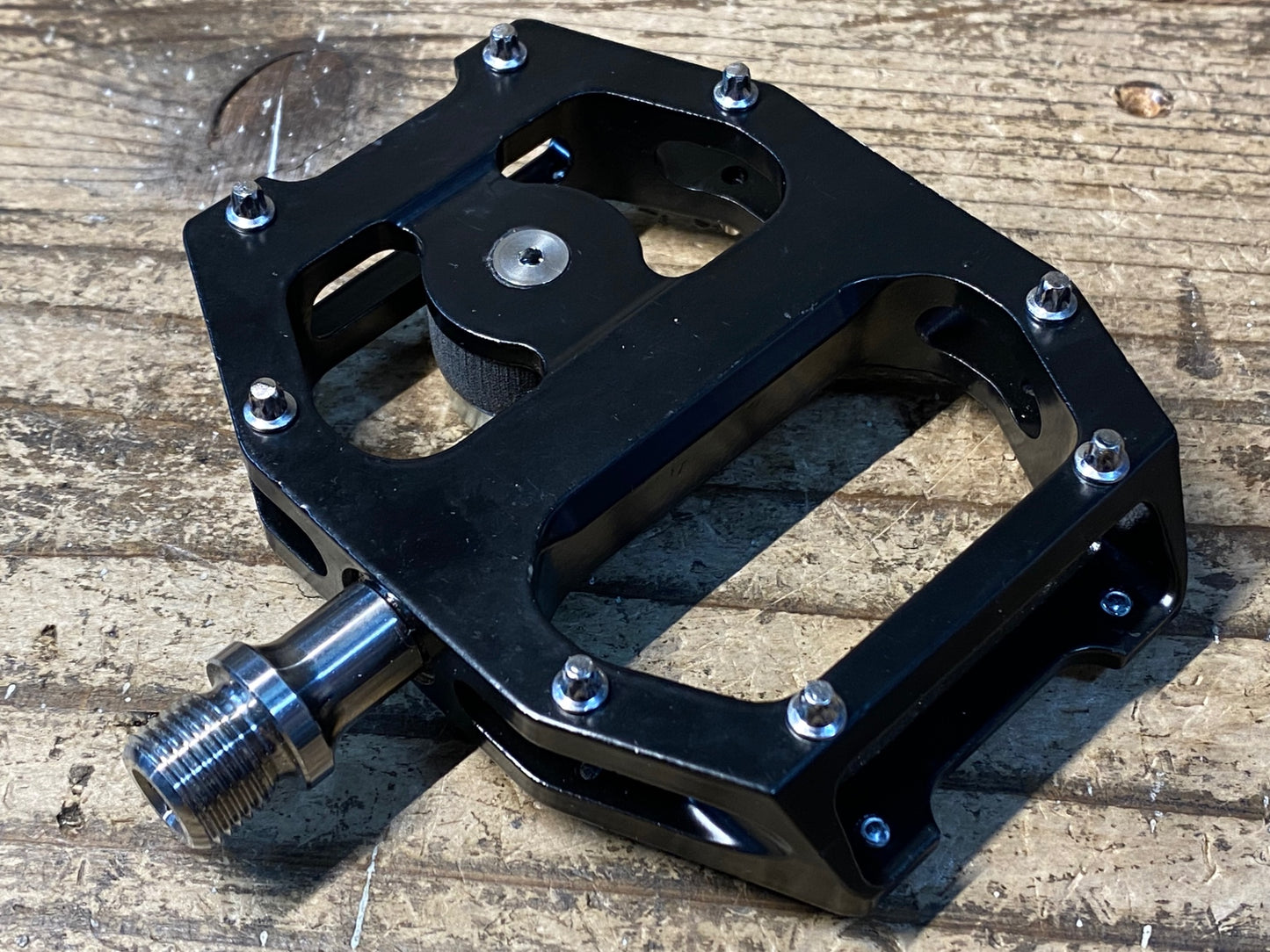 HW425 マグペド magped ROAD2 ビンディングペダル 黒 クリート付属