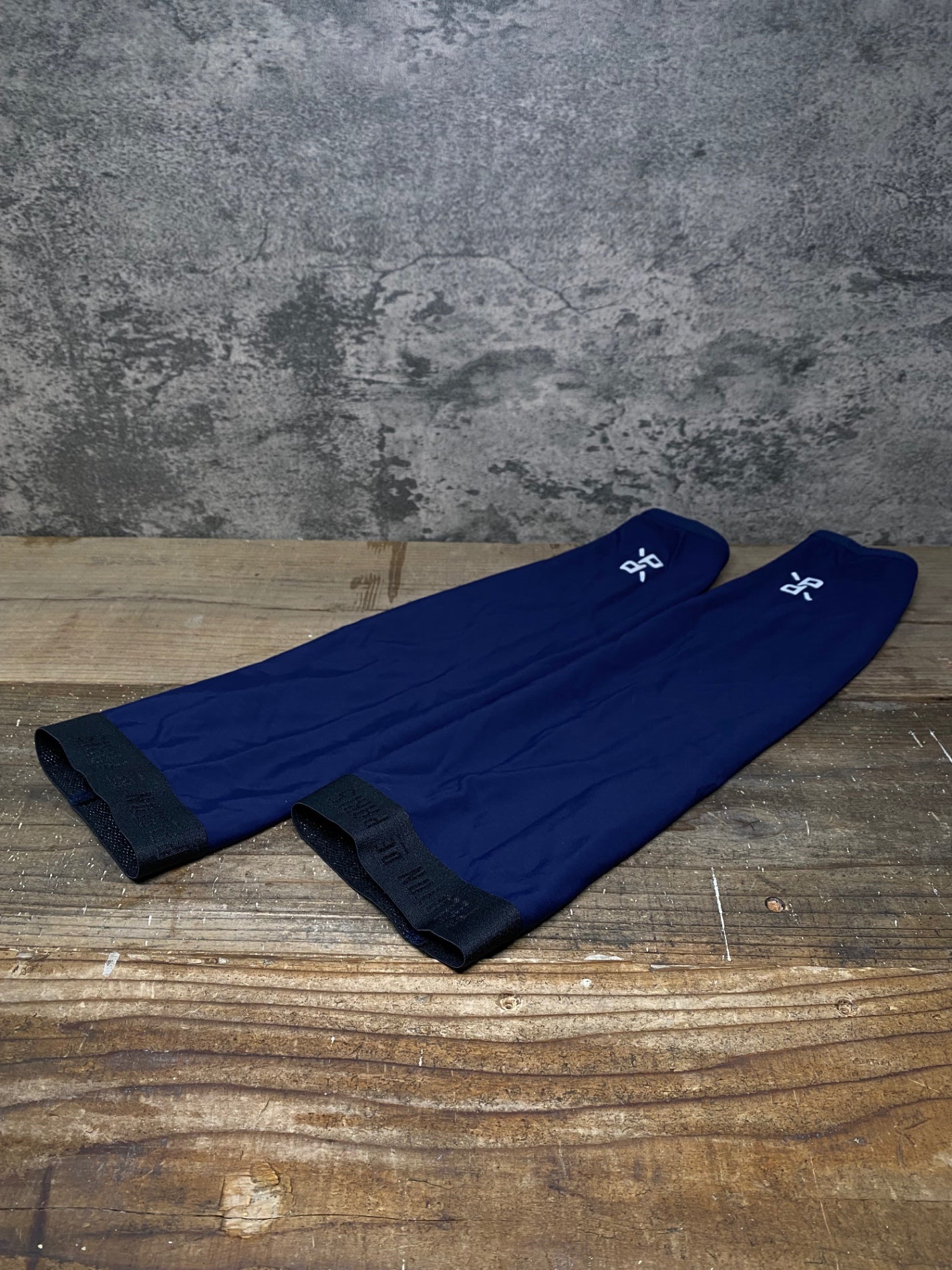 IO493 プロトンド パリ PELOTON DE PARIS THERMAL ARM WARMERS アームウォーマー 紺 XL