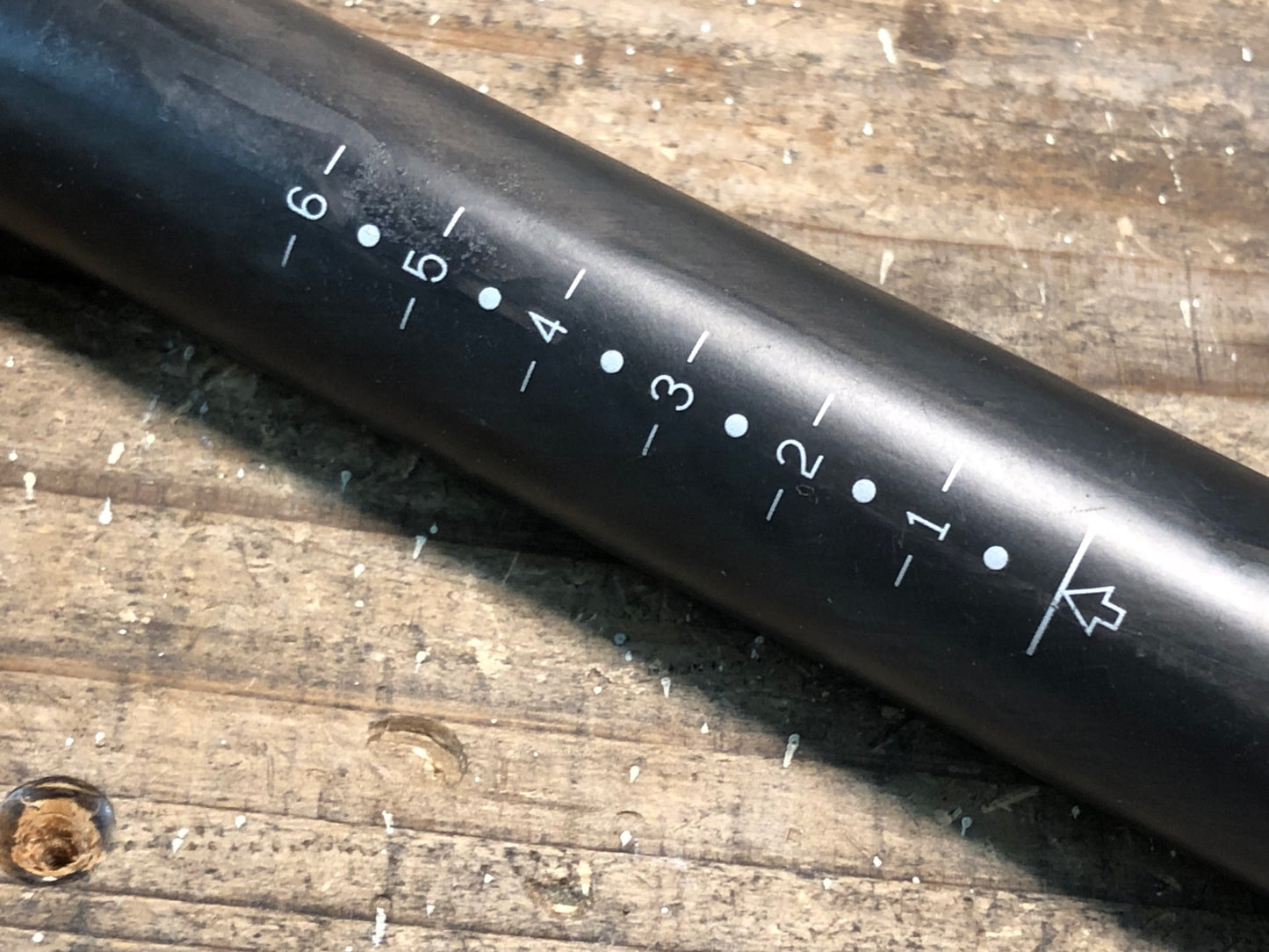 IQ790 TNI カーボン シートポスト Φ27.2 300mm