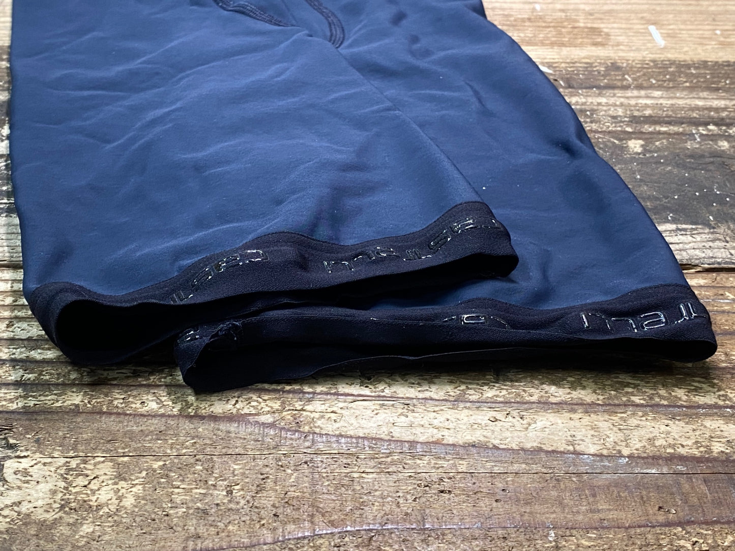 IY996 カステリ CASTELLI ニーウォーマー グレー M 裏起毛
