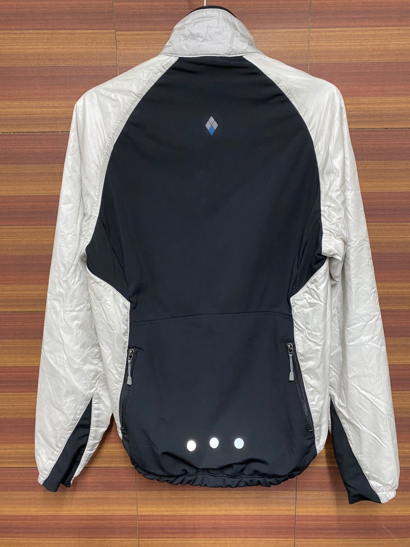 IP339 モンベル mont-bell 長袖 サイクルジャケット 中綿 白 XS