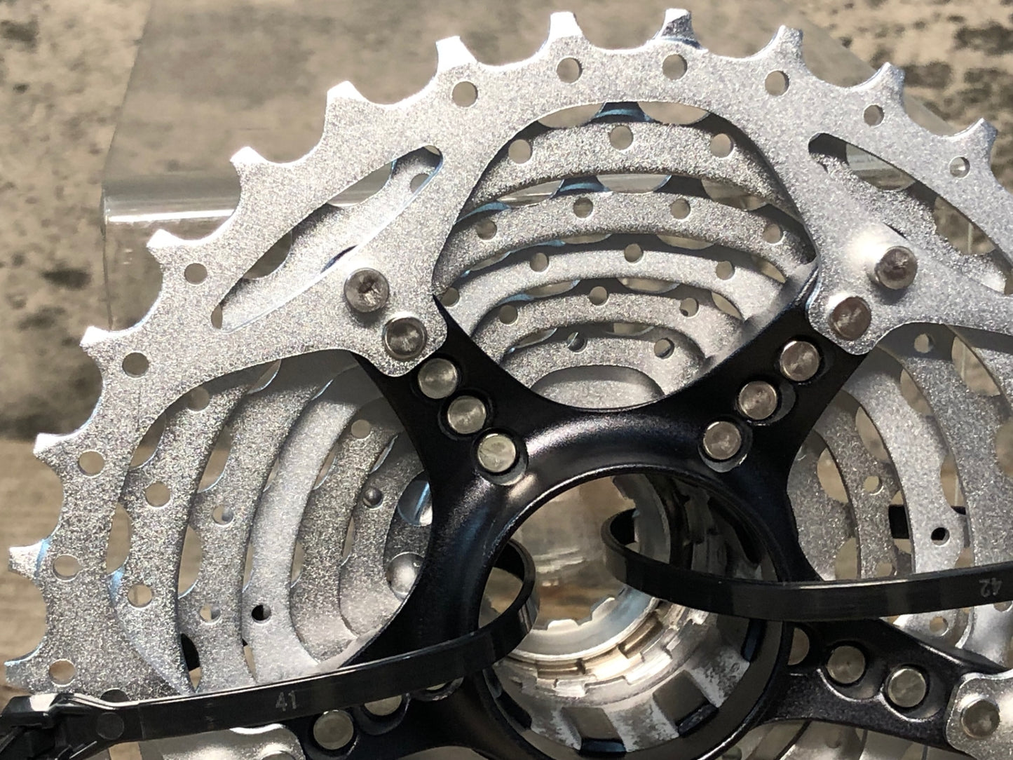 IZ605 シマノ SHIMANO デオーレ DEORE XT CS-M770 スプロケット 11-34T 9S