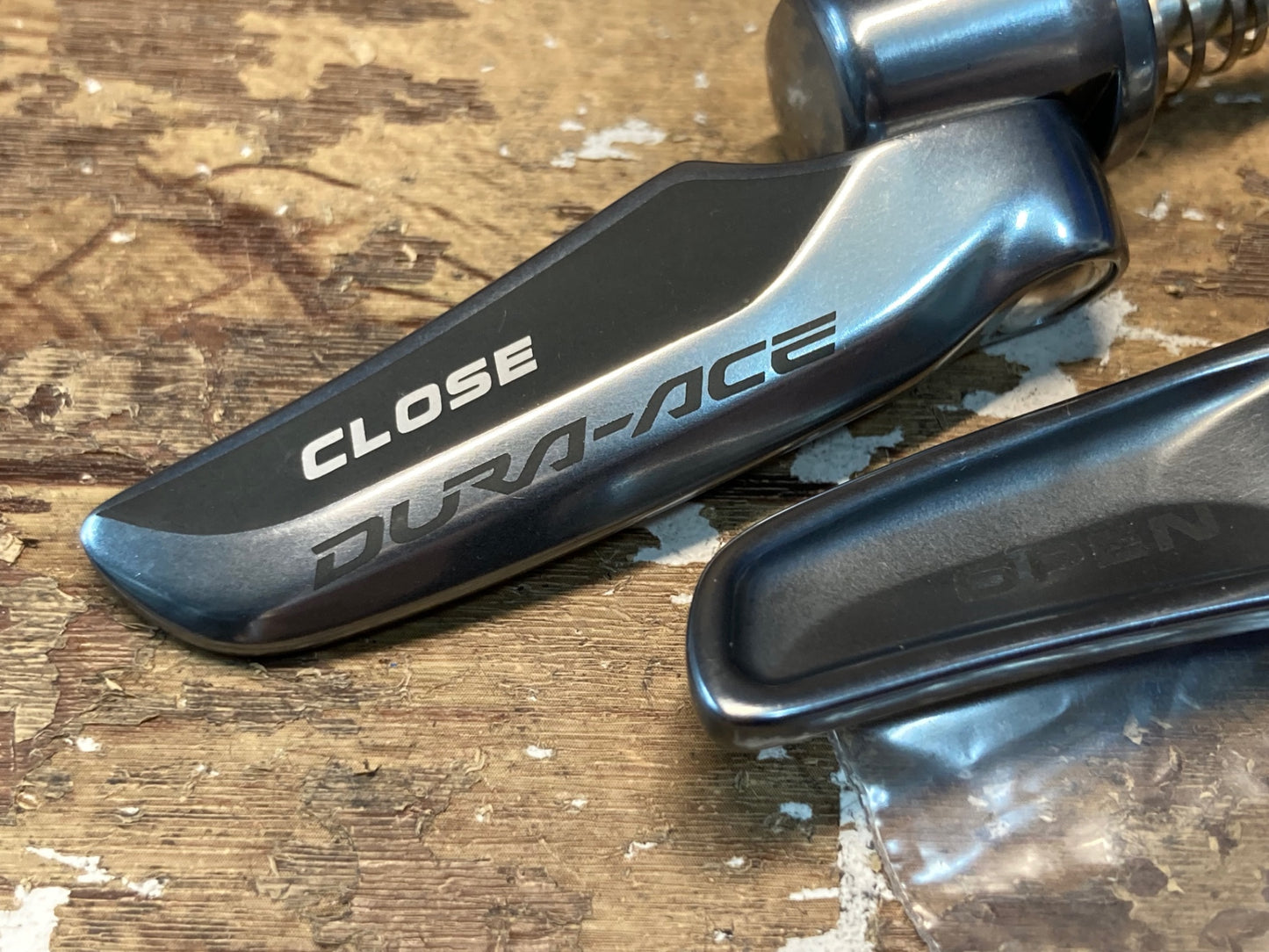 IL379 シマノ SHIMANO デュラエース DURA-ACE WH-9000 クイックリリース 未使用