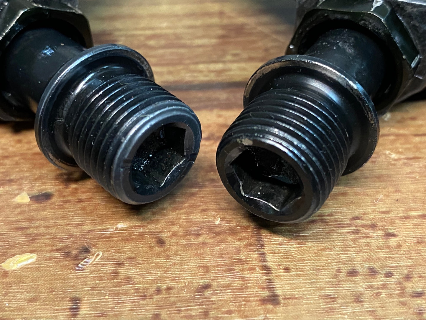 IX631 シマノ SHIMANO 105 PD-5800 ビンディングペダル SPD-SL