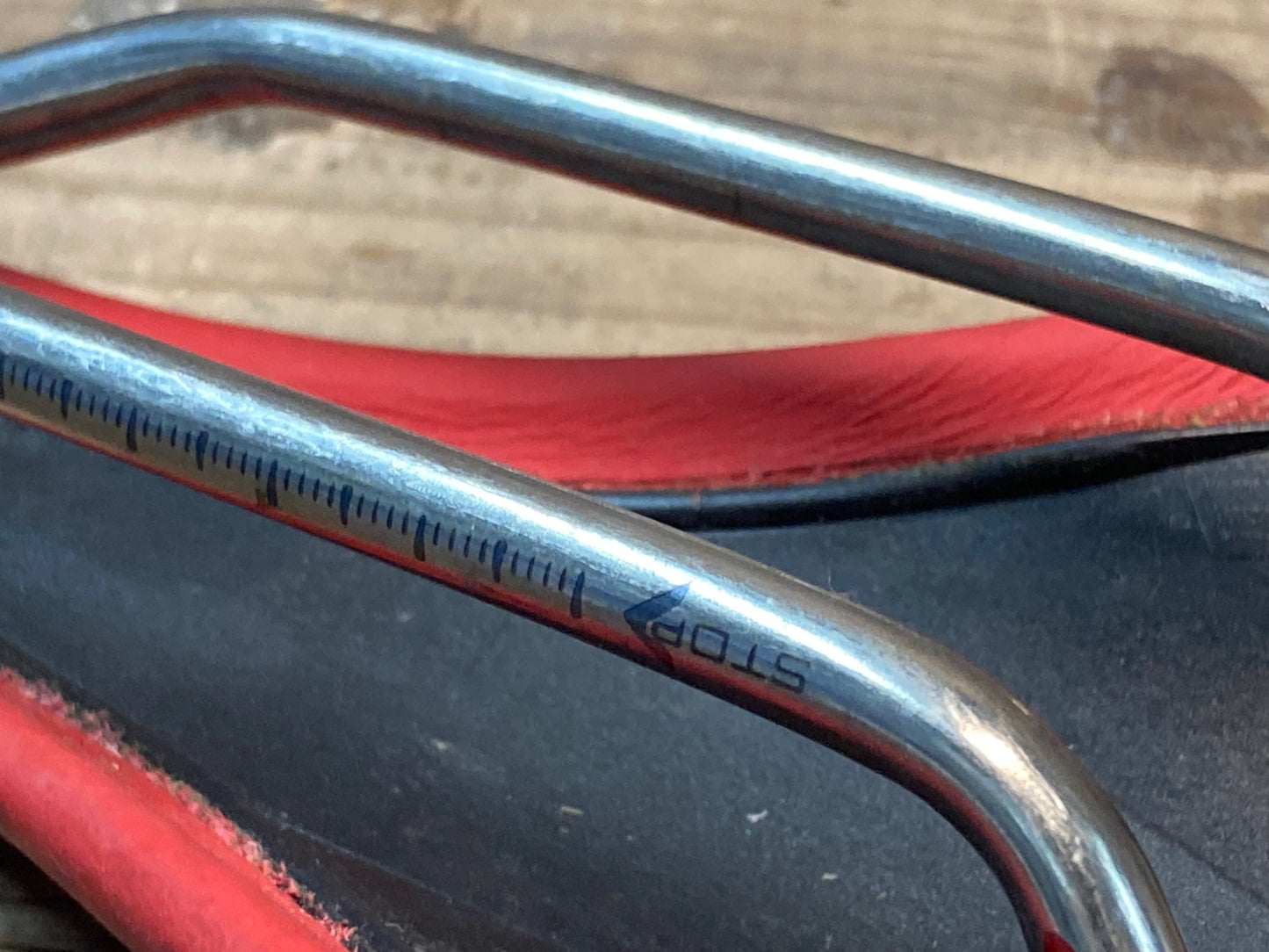 IP742 セライタリア selle italia SLR サドル チタンレール 赤