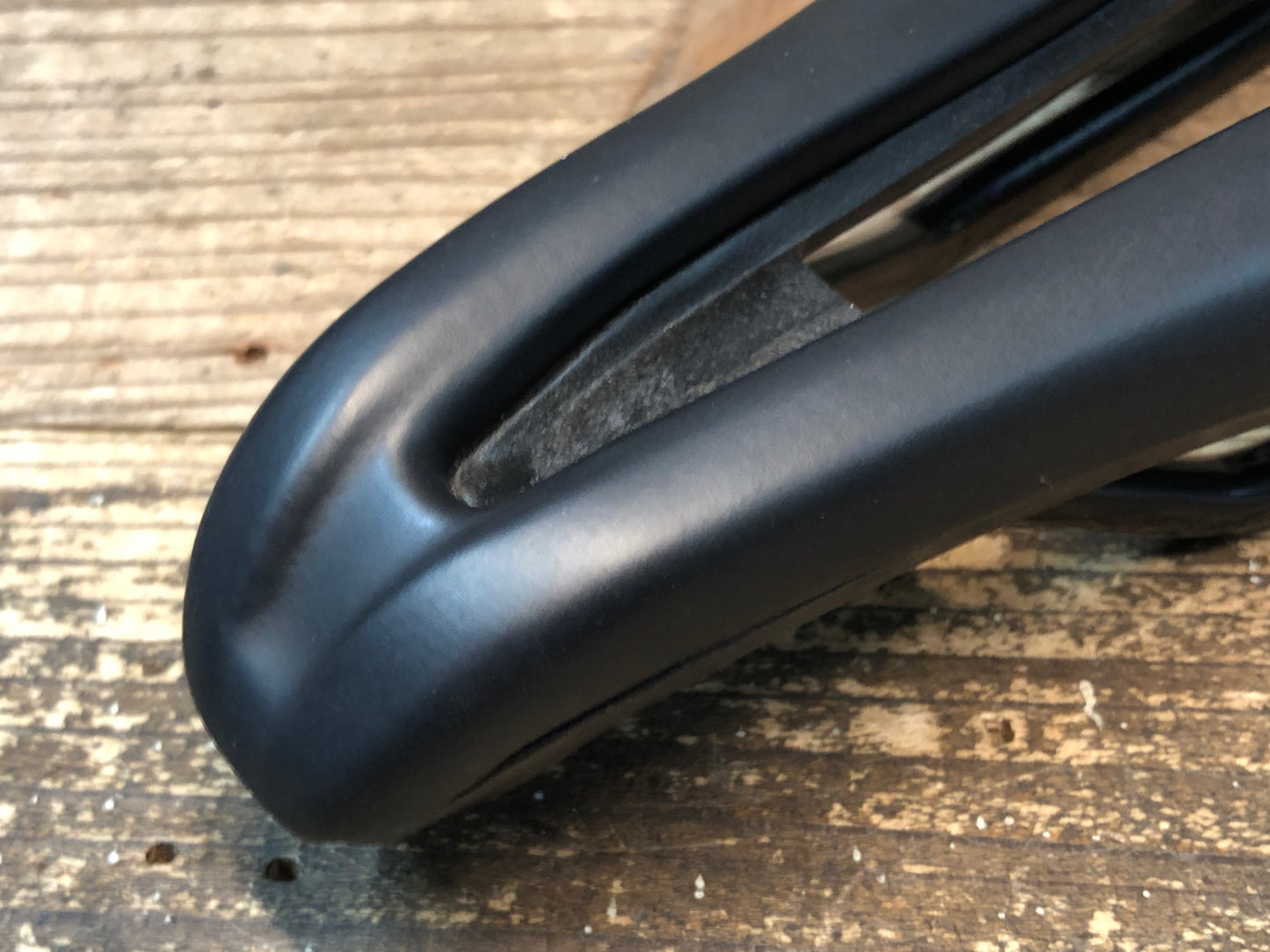 IX077 スペシャライズド SPECIALIZED パワー POWER COMP サドル 黒 150mm