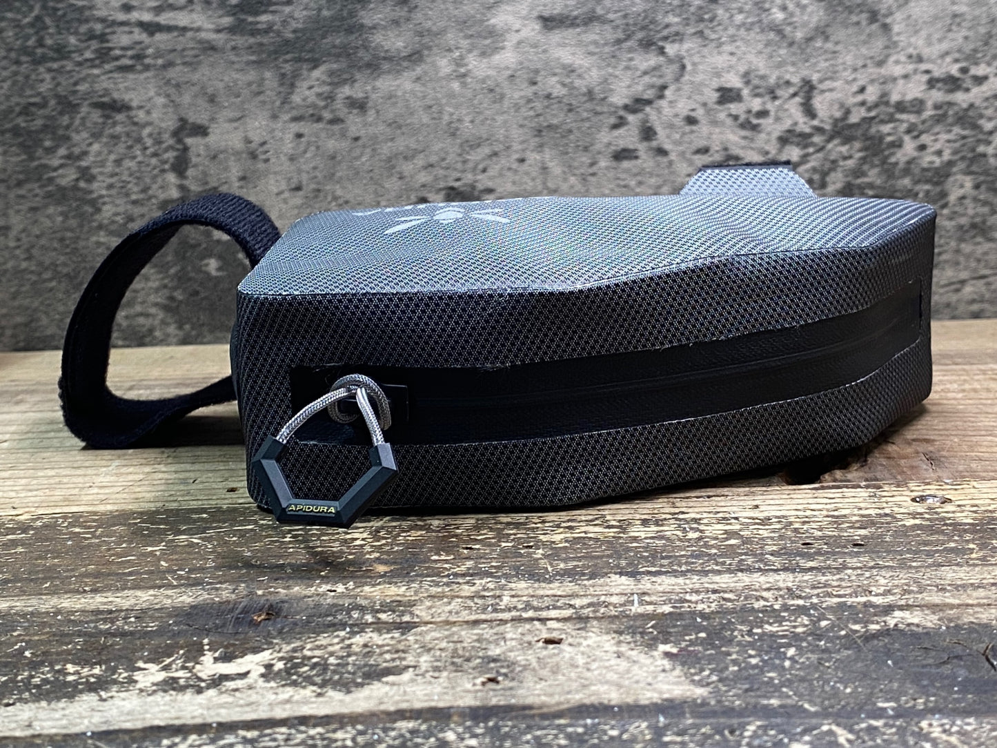 JA004 アピデュラ APIDURA エクスペディション・トップチューブパック