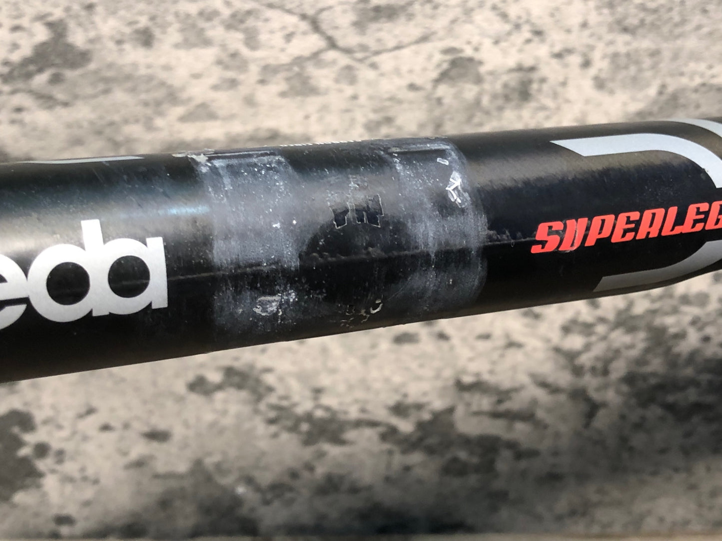 JA413 デダ Deda スーパーレジェーラ SUPER LEGGERA カーボン ドロップハンドル エンド外-外440mm Φ31.75 ※固定部凹み強のためジャンク