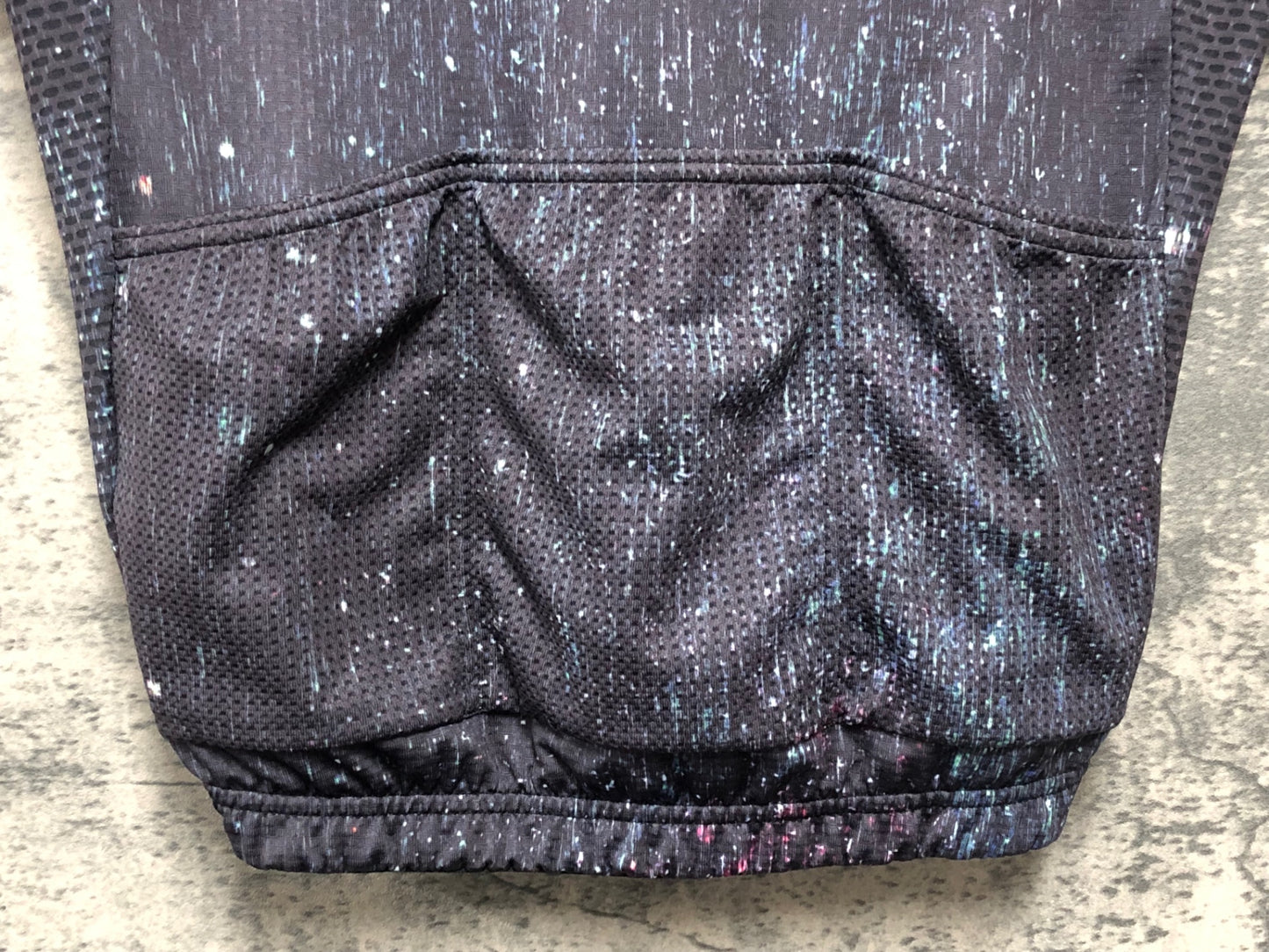 IV482 パールイズミ PEARL iZUMi サイクルジャージ 半袖 黒