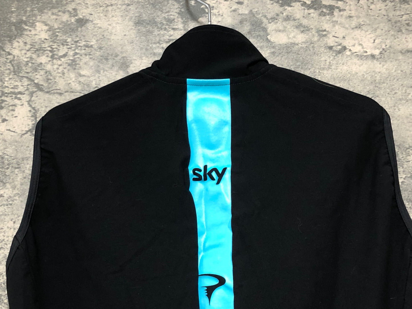 IX834 ラファ Rapha SOFTSHELL GILET ジレ サイクルベスト 黒 4 裏起毛 TEAMsky