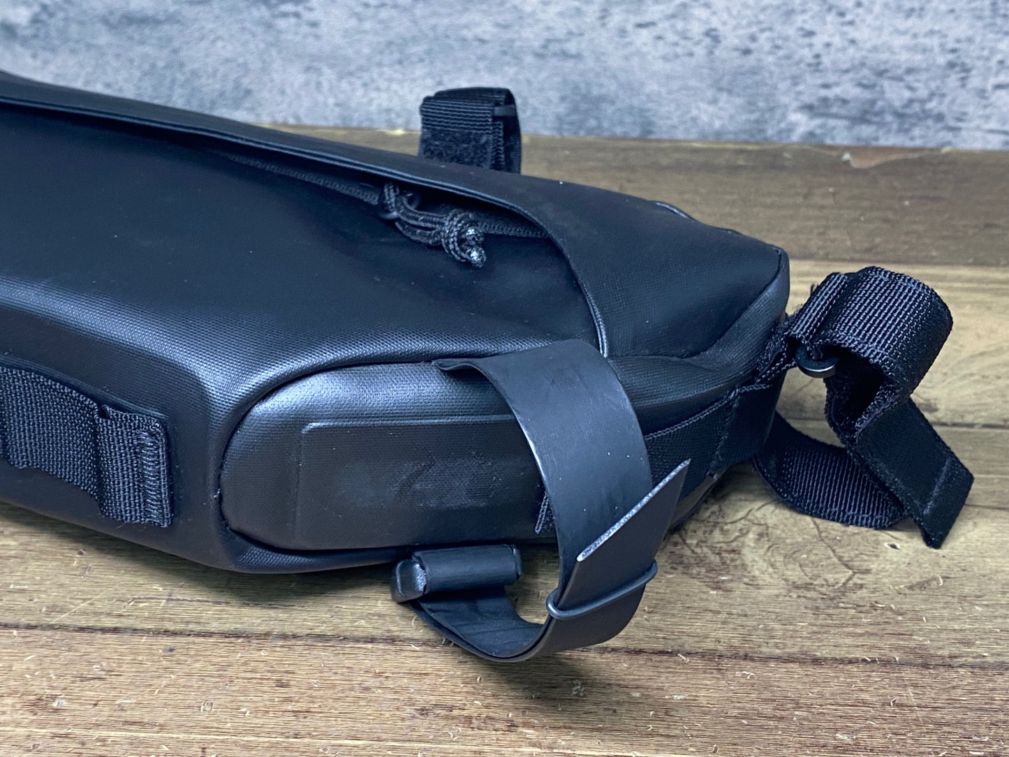 JB124 スペシャライズド SPECIALIZED BURRA BURRA FRAMEPACK5 フレームバッグ 黒