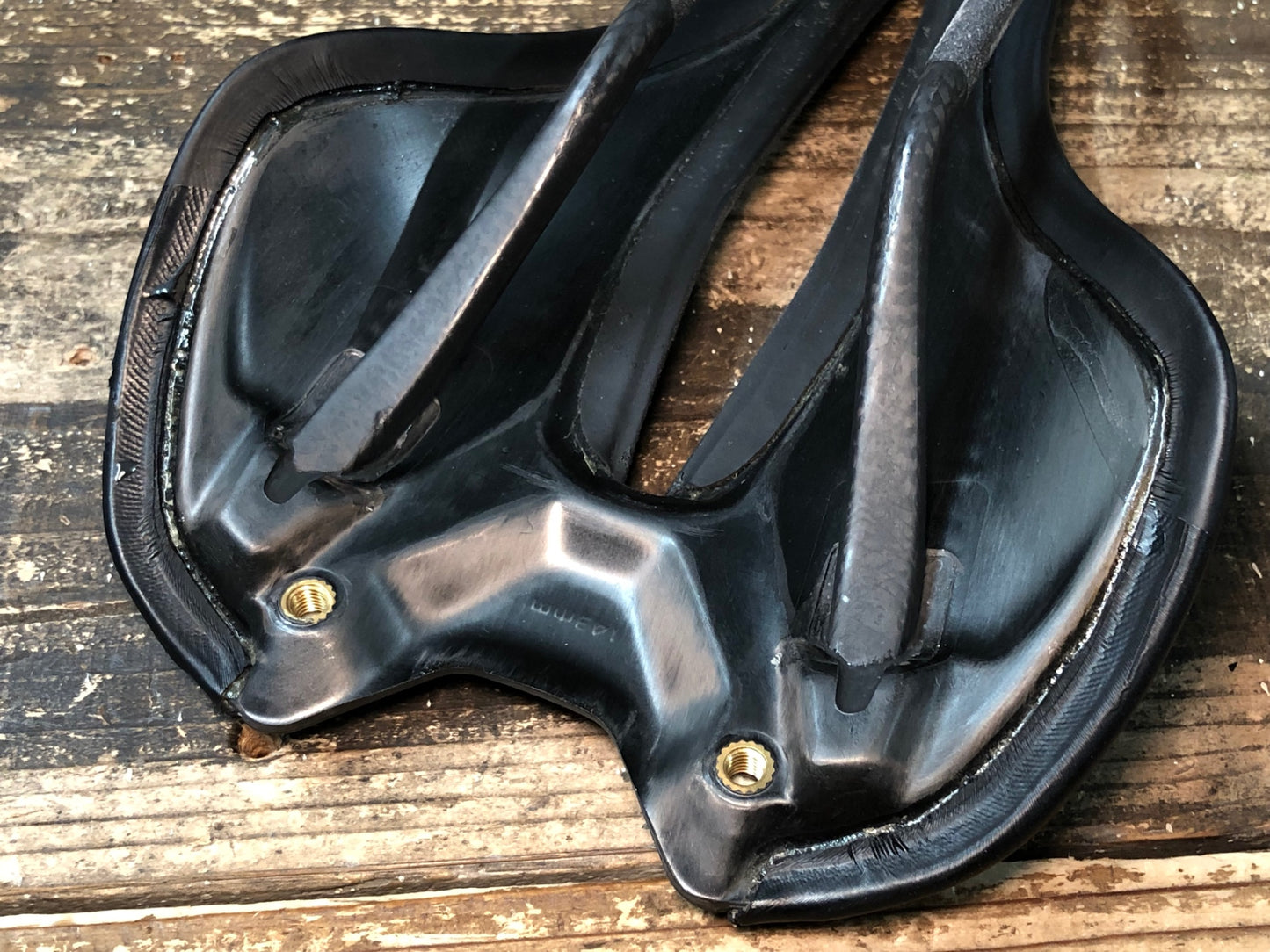 IU092 スペシャライズド SPECIALIZED S-WORKS ローミン ROMIN EVO サドル 143mm カーボンレール