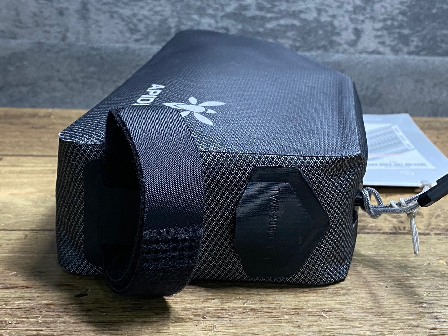 IT874 アピデュラ APIDURA EXPEDITION ボルトオン トップチューブバッグ
