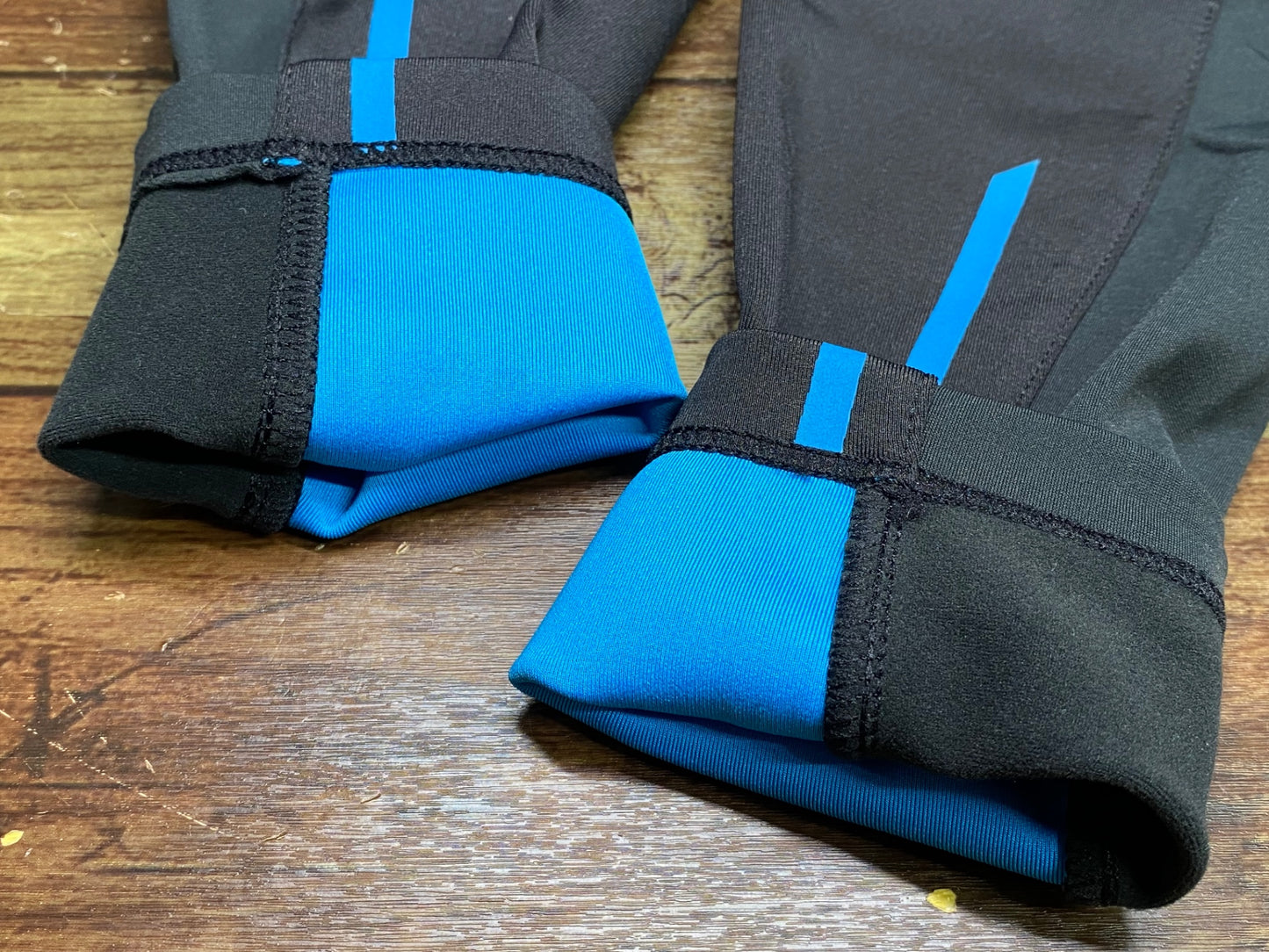 IV872 ジャイアント GIANT DIVERSION ARM WARMER アームウォーマー 黒 M