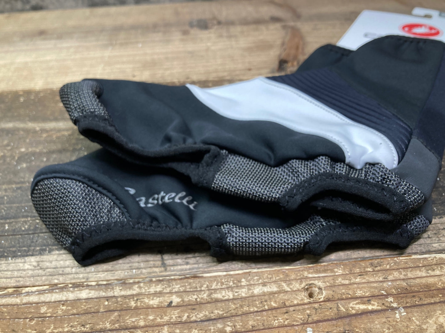 IV961 カステリ CASTELLI TEMPO W シューズカバー 黒 白 S 裏起毛