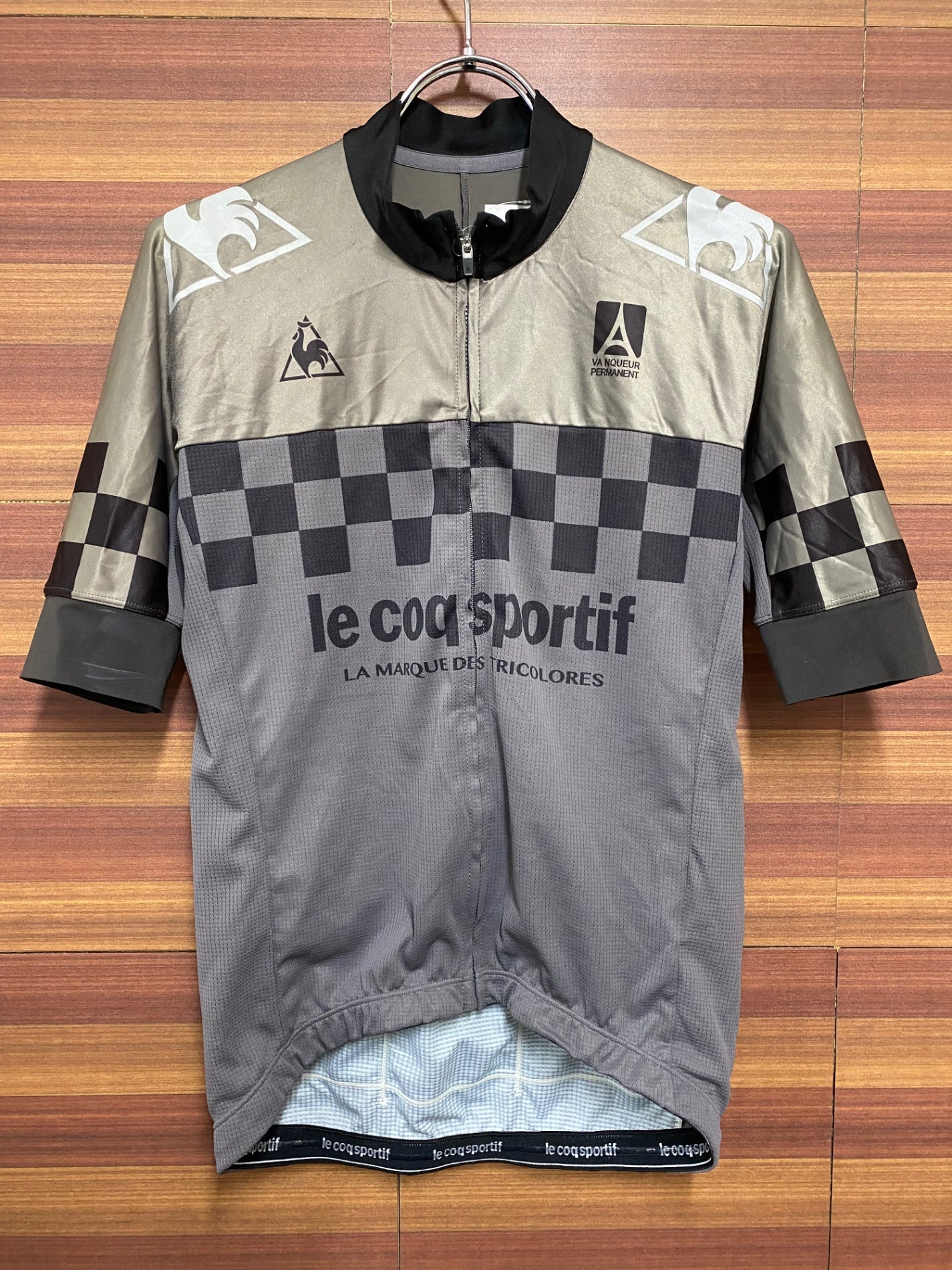 ID026 ルコックスポルティフ le coq sportif 半袖 サイクルジャージ ガンメタリック L – BICI AMORE EQ STORE