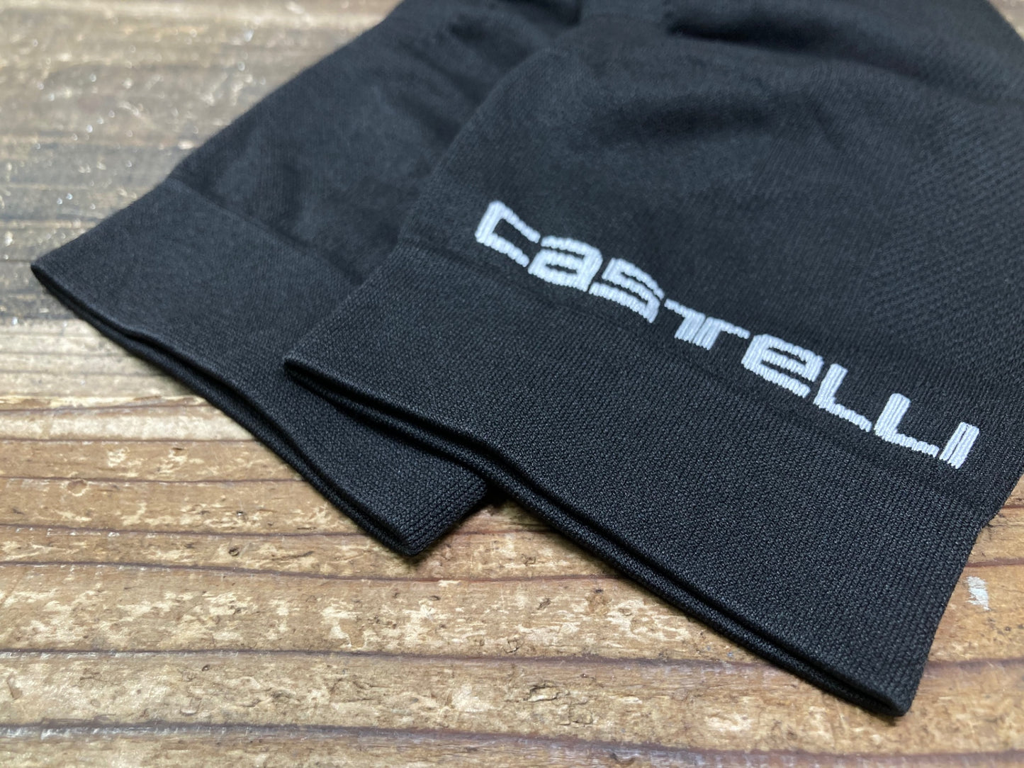 IV951 カステリ CASTELLI ニーカバー 黒 L/XL