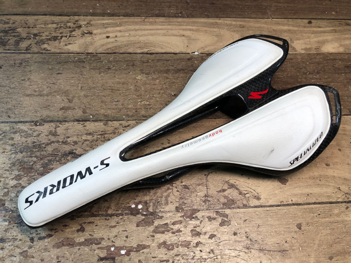 IM569 スペシャライズド SPECIALIZED エスワークス S-WORKS トゥーペ TOUPE サドル 白 ガリ傷