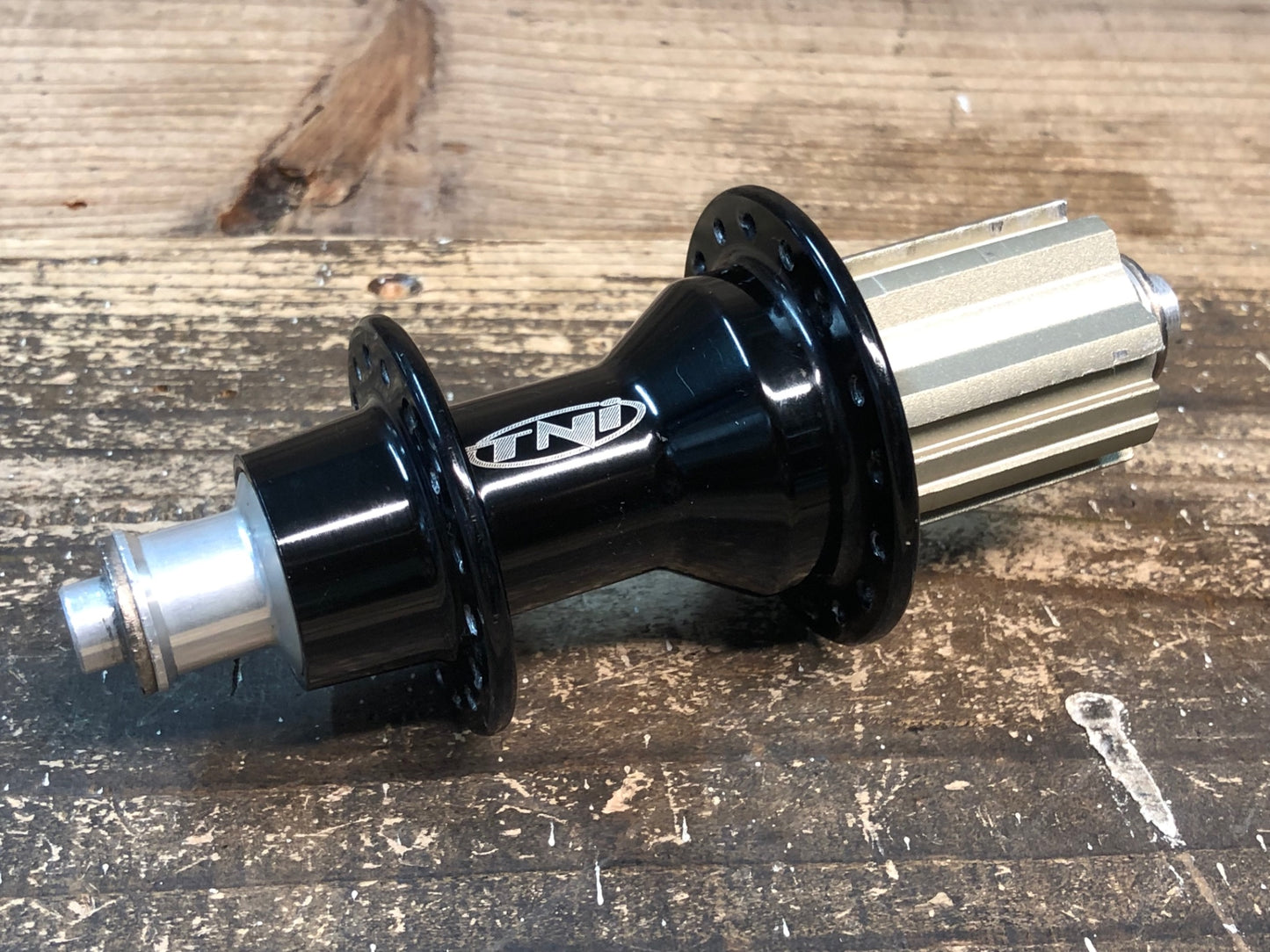 IV495 TNi リア フリーハブ カンパフリー 32H OLD130mm