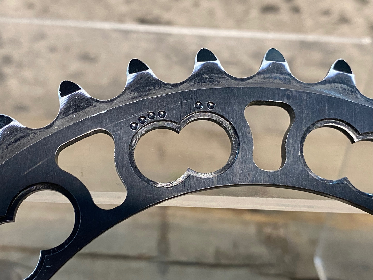 IO761 ローター ROTOR Q-RINGS チェーンリング 楕円 36T BCD110