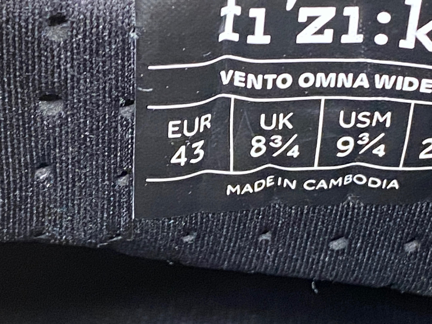 IO808 フィジーク FIZIK VENTO OMNA ビンディングシューズ 黒 EU43 SPD-SL