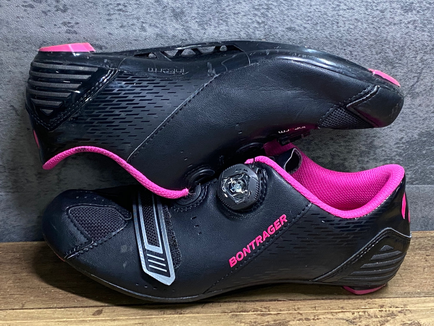 IW985 ボントレガー BONTRAGER ANARA WM ビンディングシューズ EUR38 黒 ピンク