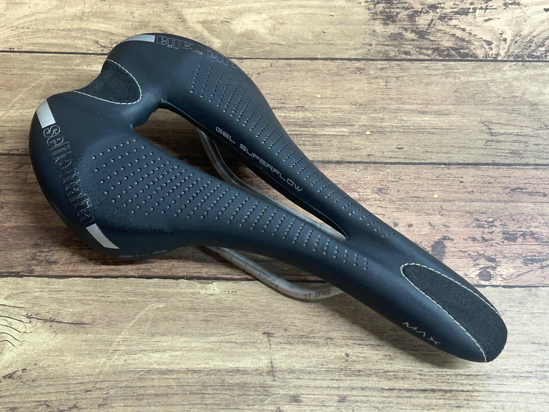 IF758 セライタリア selle italia MAX SLR GEL サドル チタンレール 145mm – BICI AMORE EQ STORE